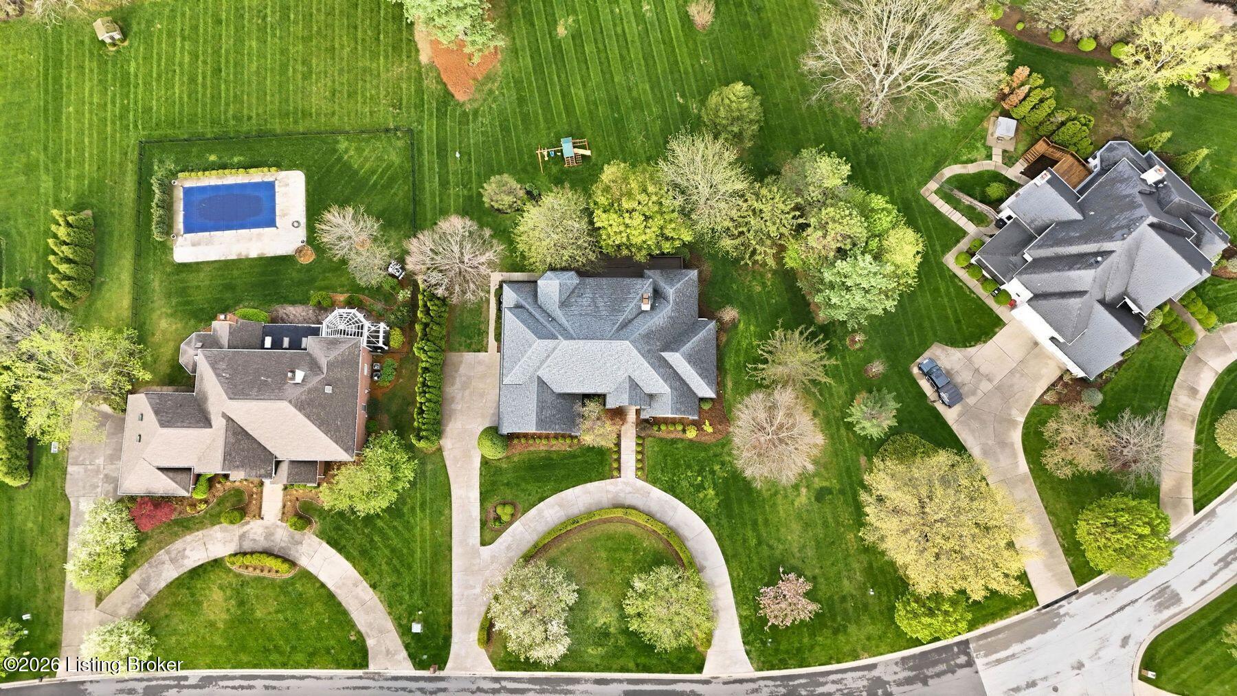 7500 Pine Knoll Cir