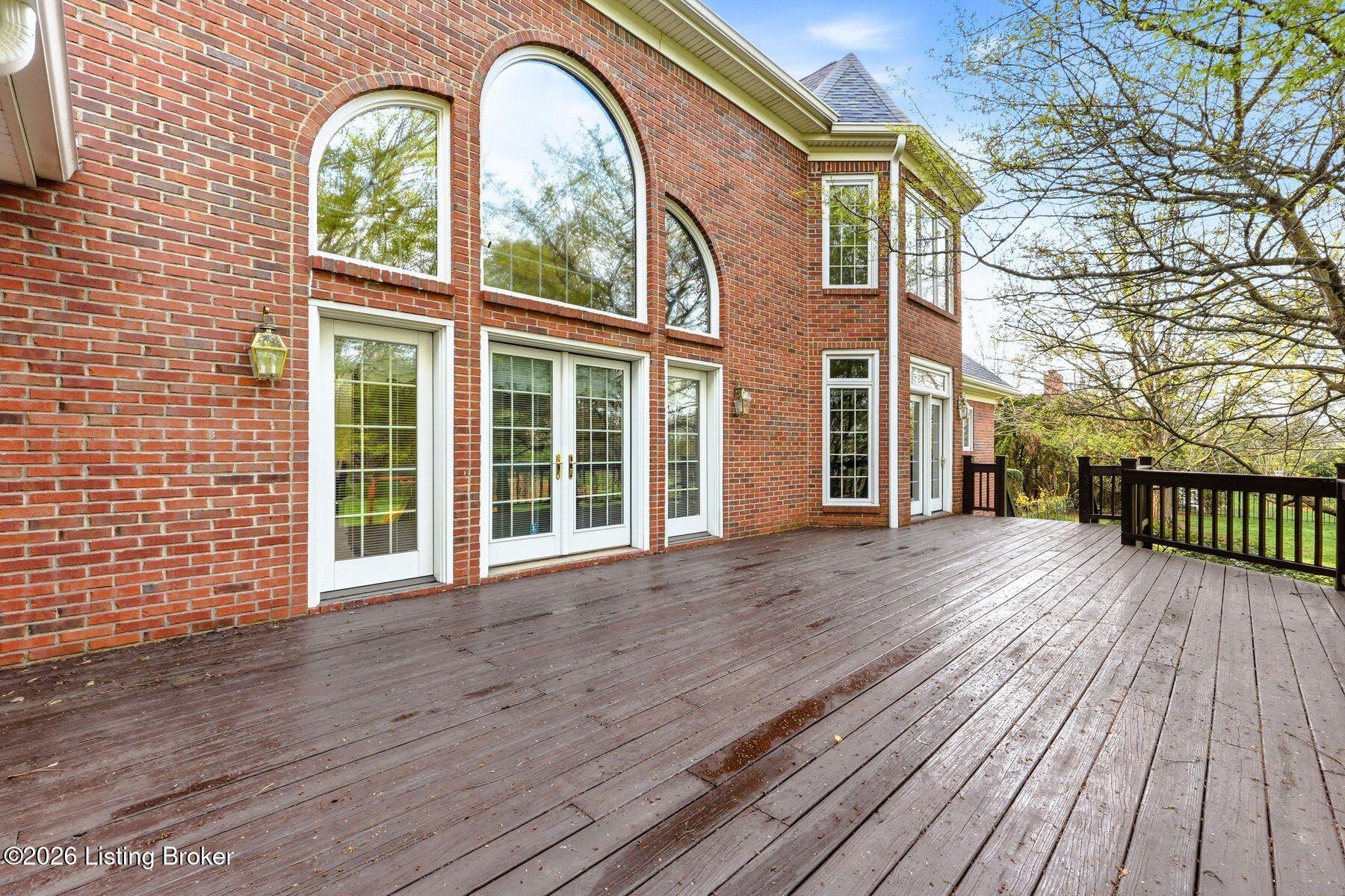 7500 Pine Knoll Cir