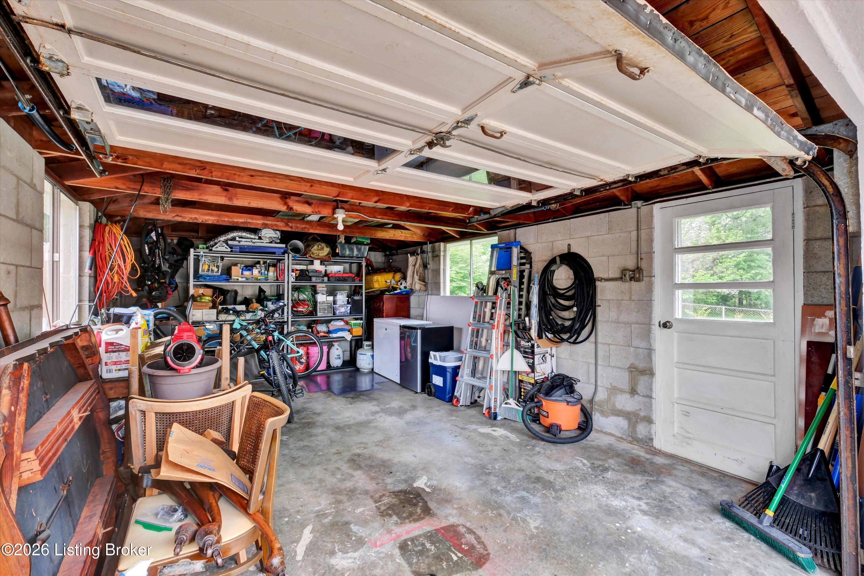 3812 Klondike Ln