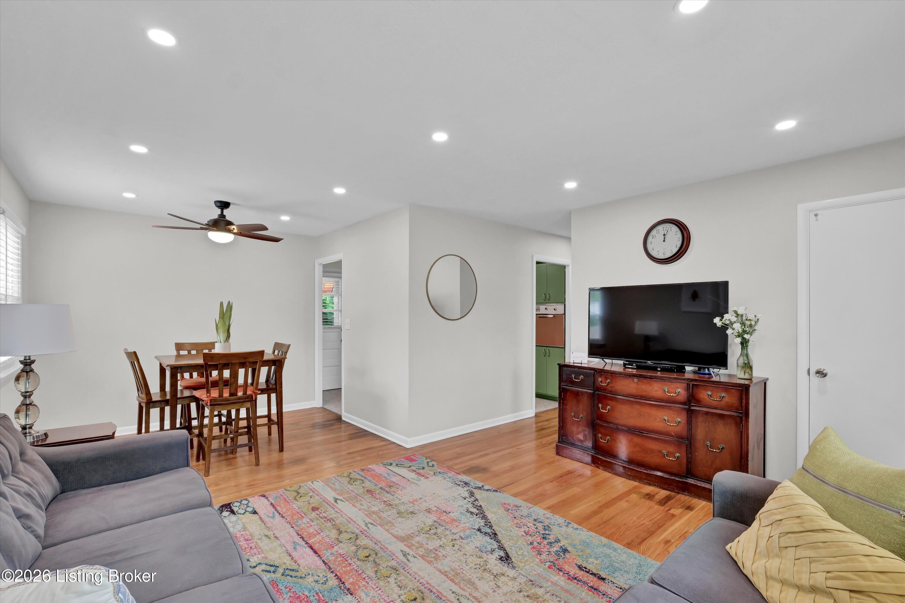 3812 Klondike Ln