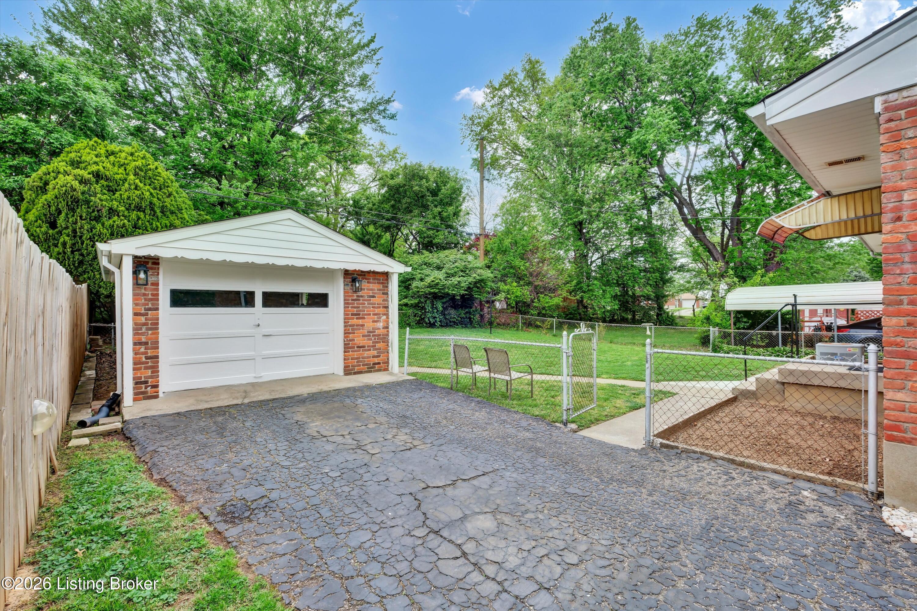 3812 Klondike Ln