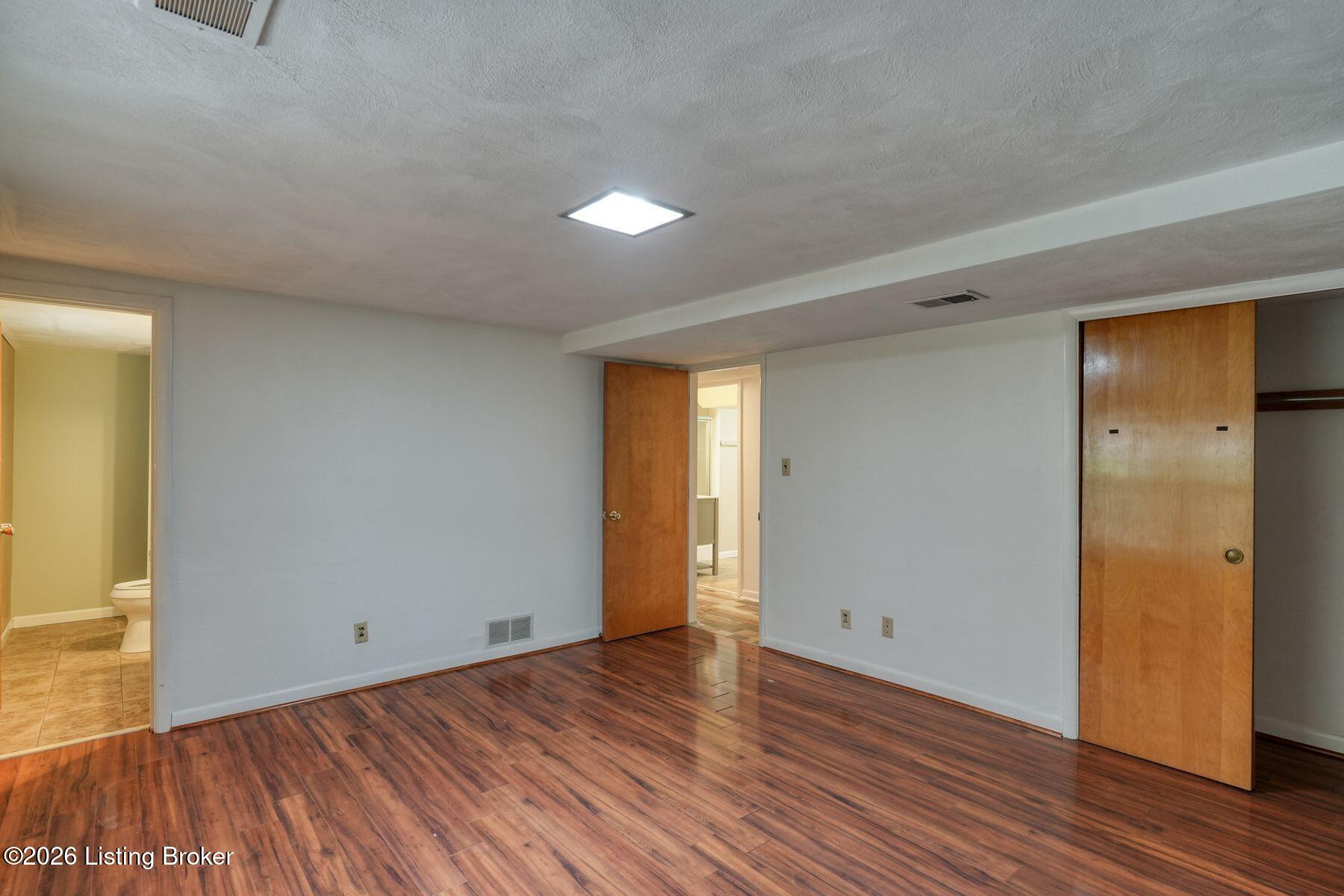 2509 Walbrook Dr
