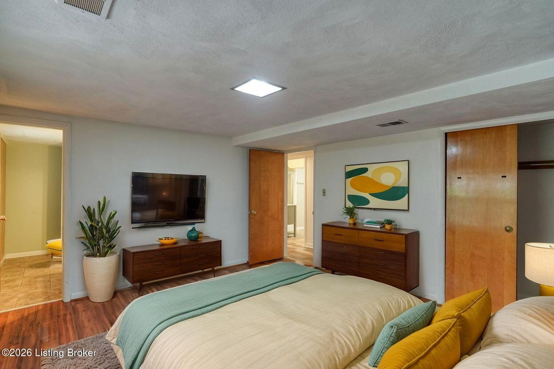 2509 Walbrook Dr