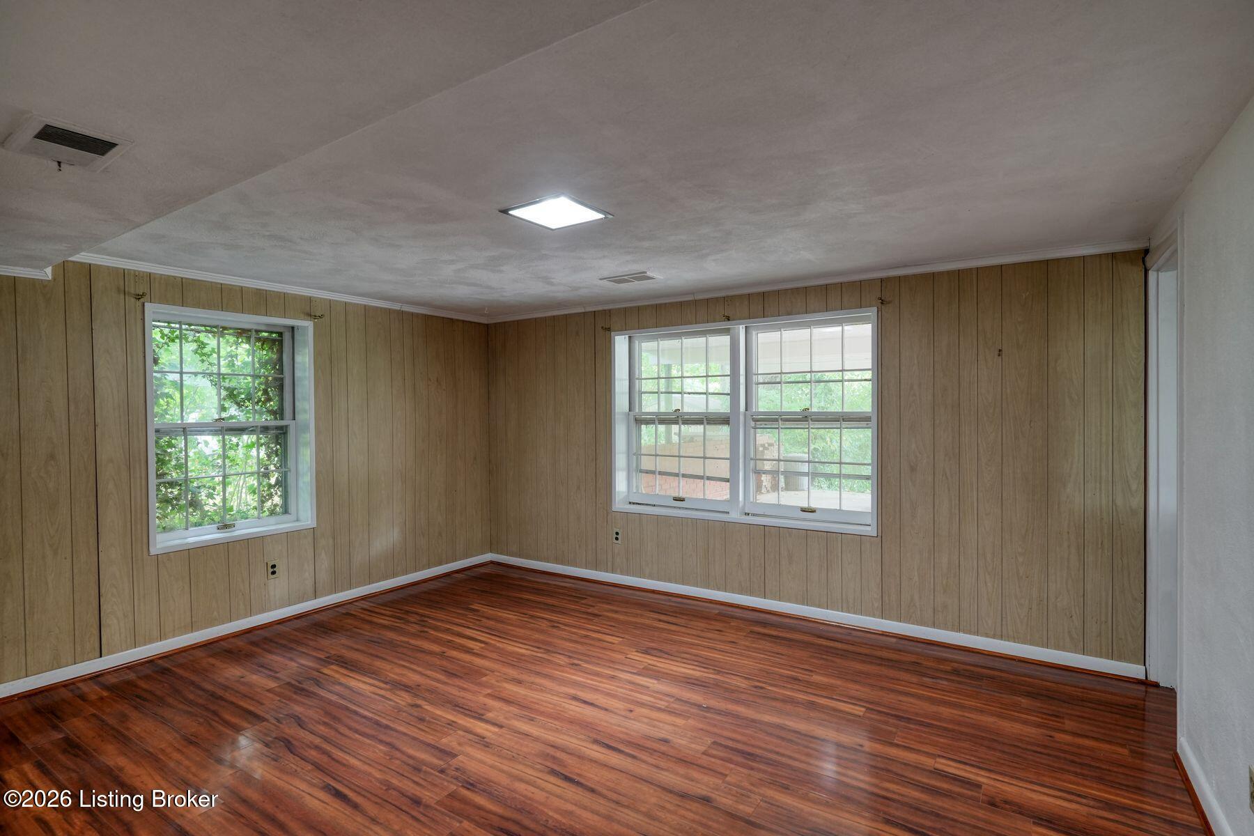 2509 Walbrook Dr