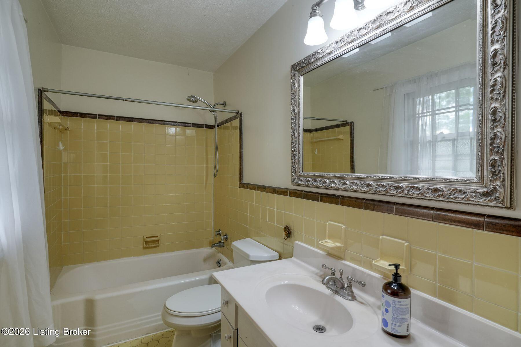 2509 Walbrook Dr