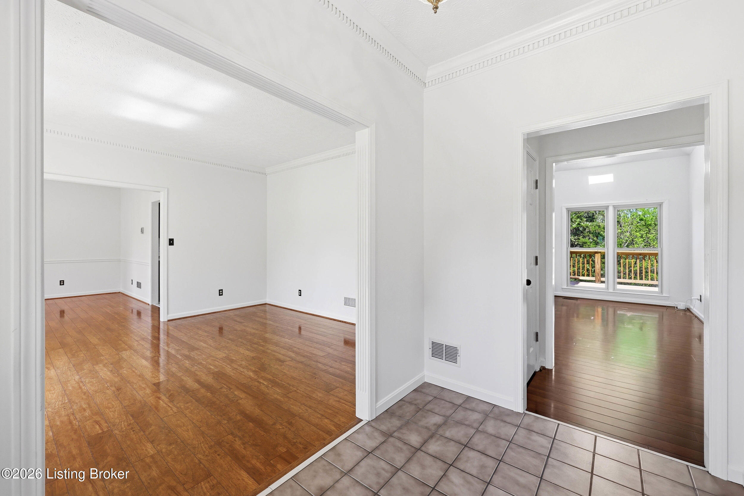 1507 Colonial Ct