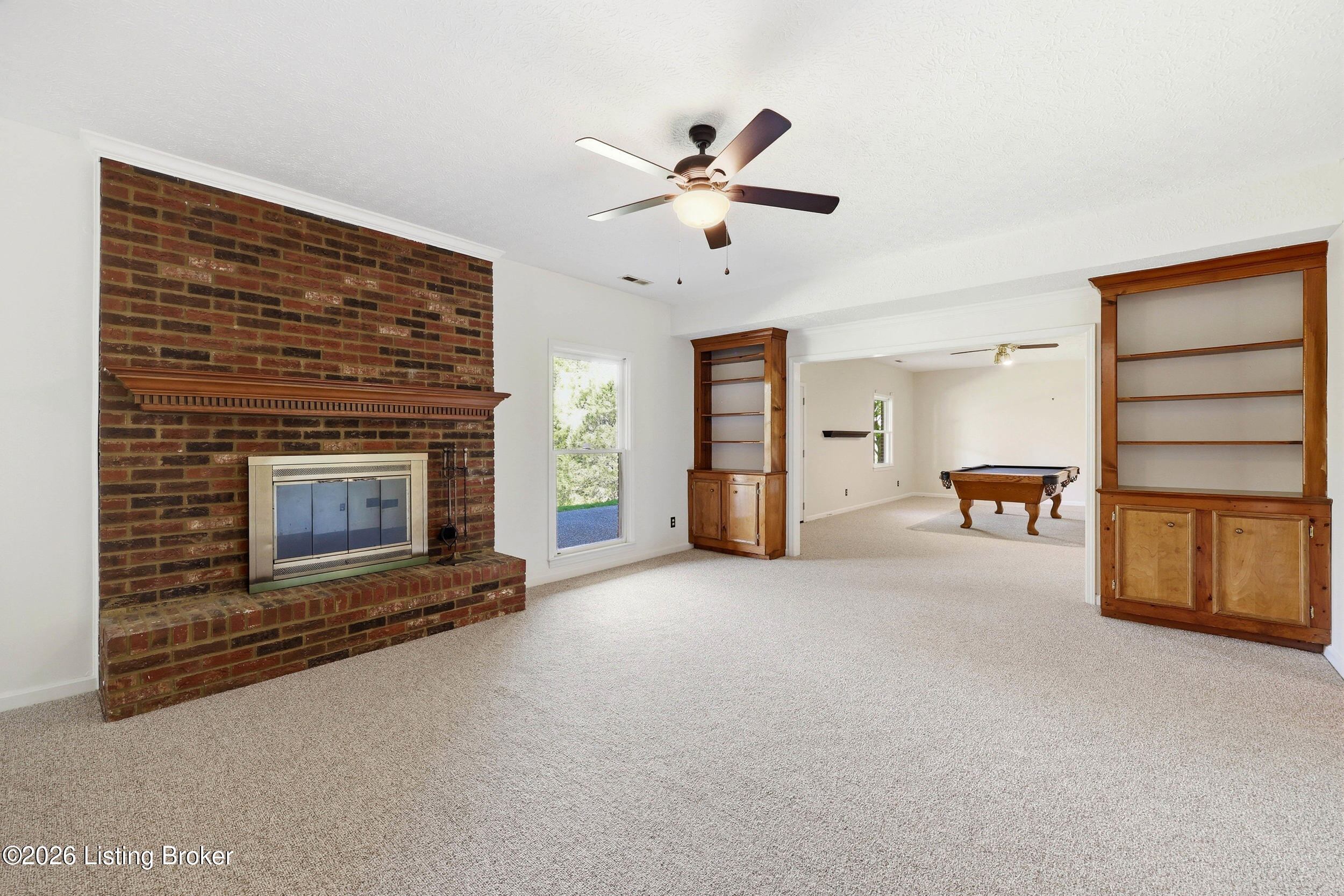 1507 Colonial Ct