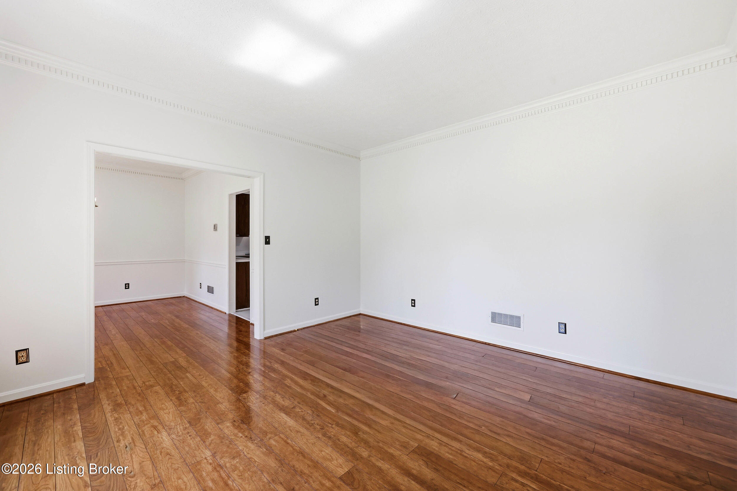 1507 Colonial Ct