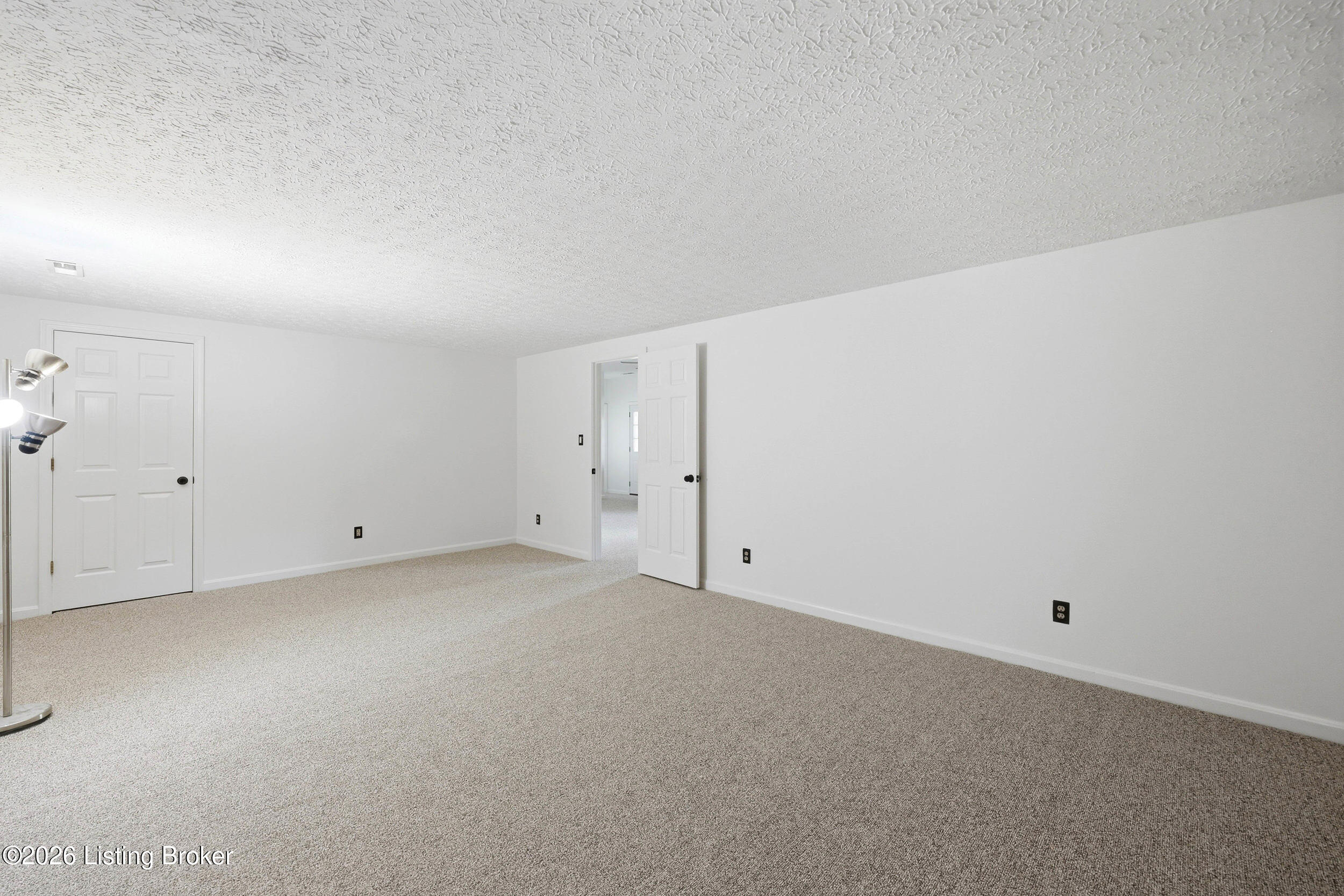 1507 Colonial Ct