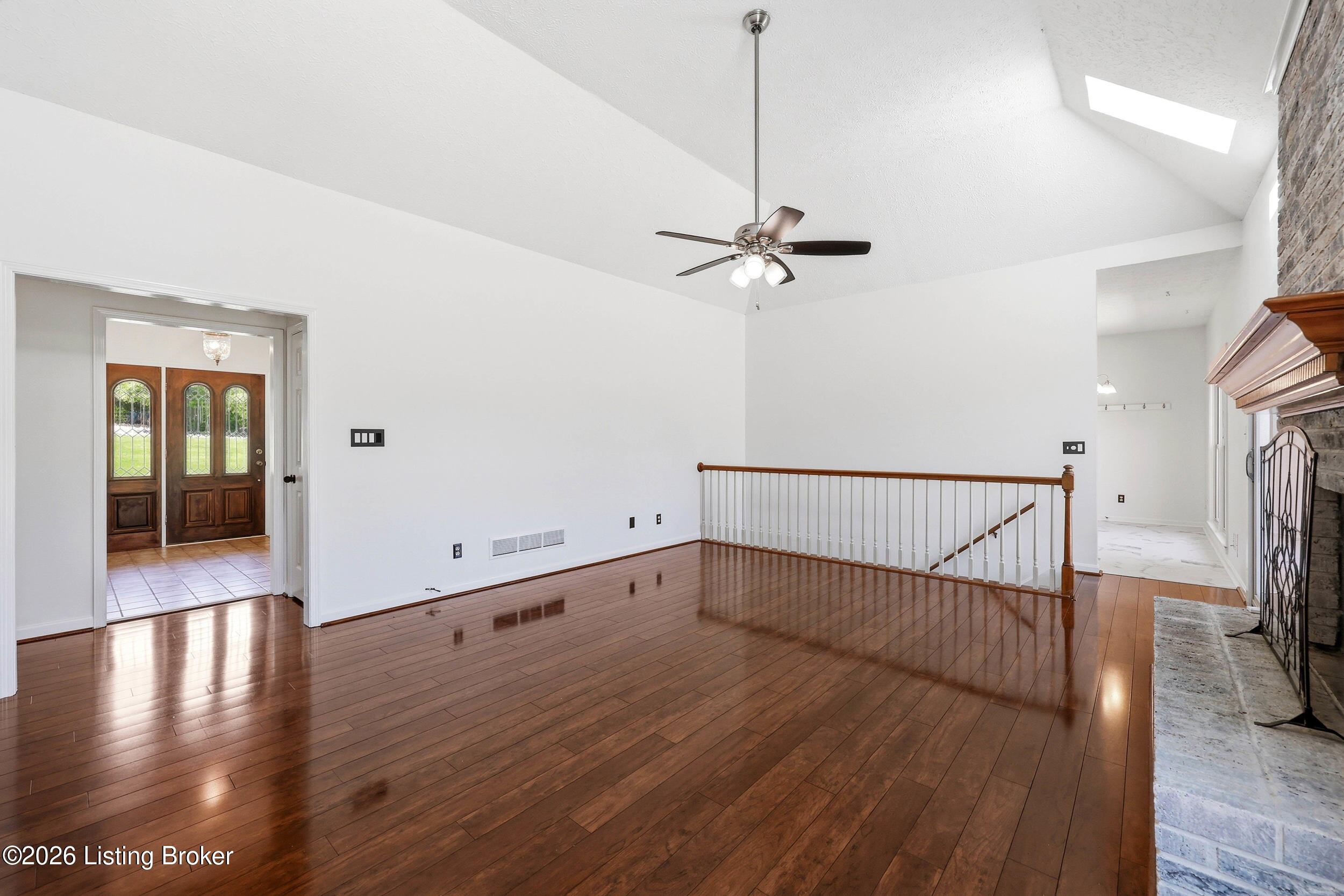 1507 Colonial Ct