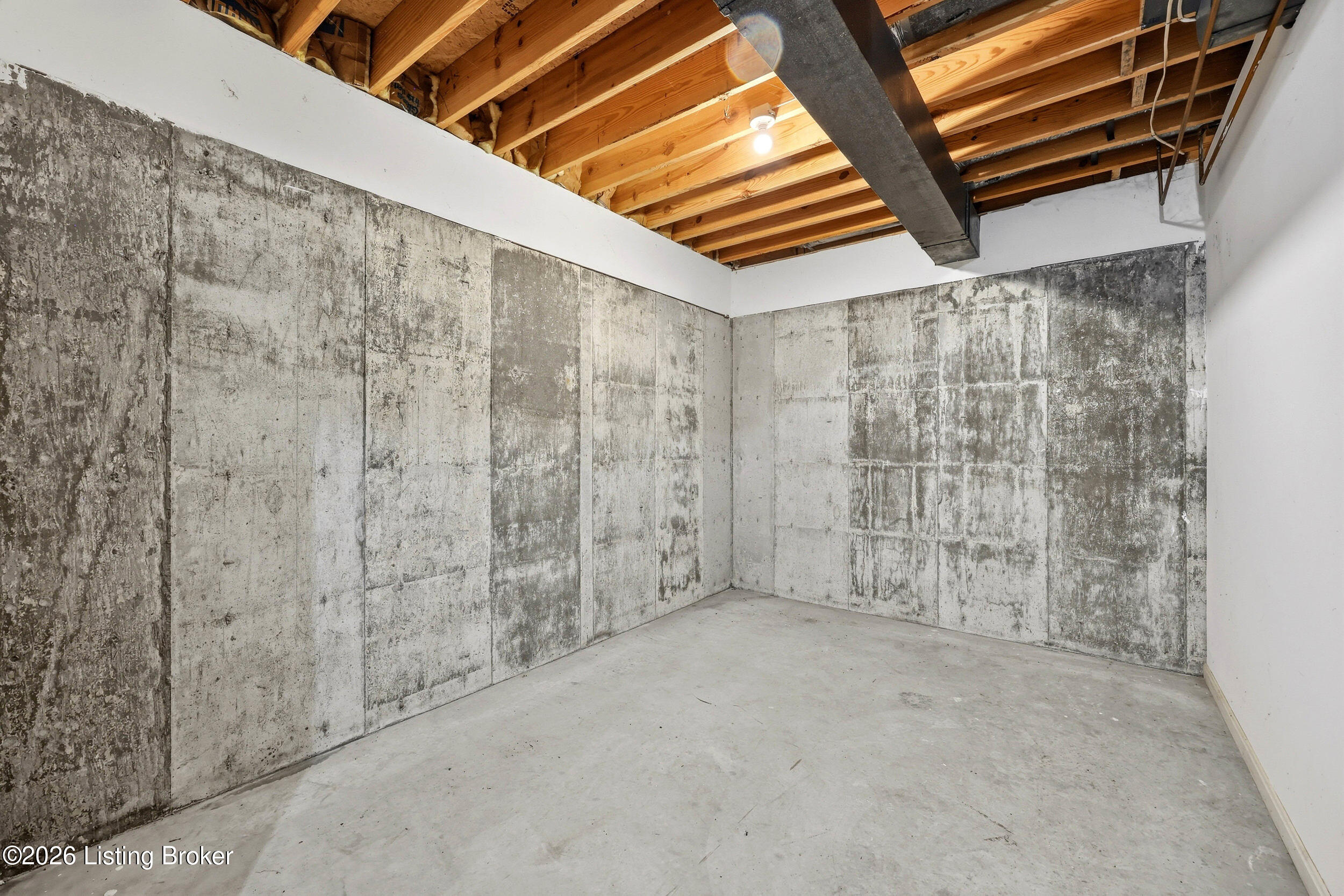 1507 Colonial Ct