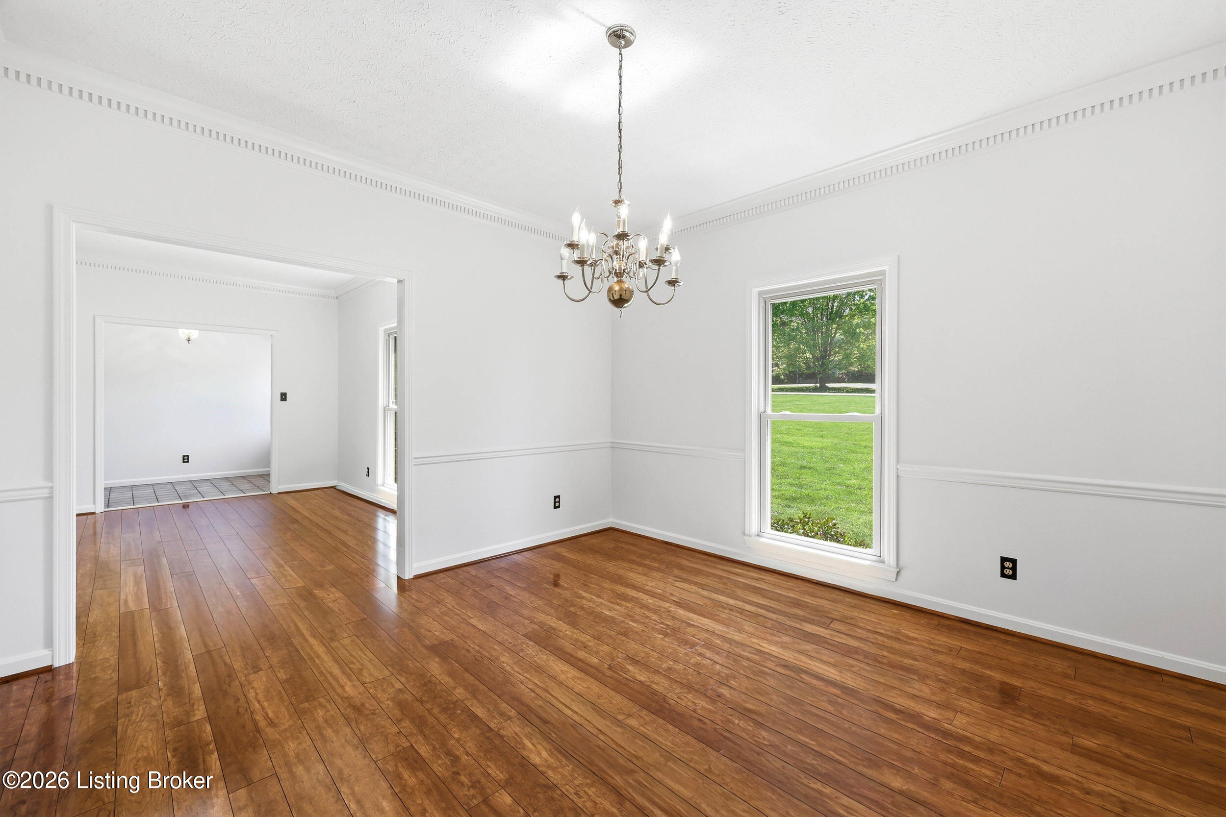 1507 Colonial Ct
