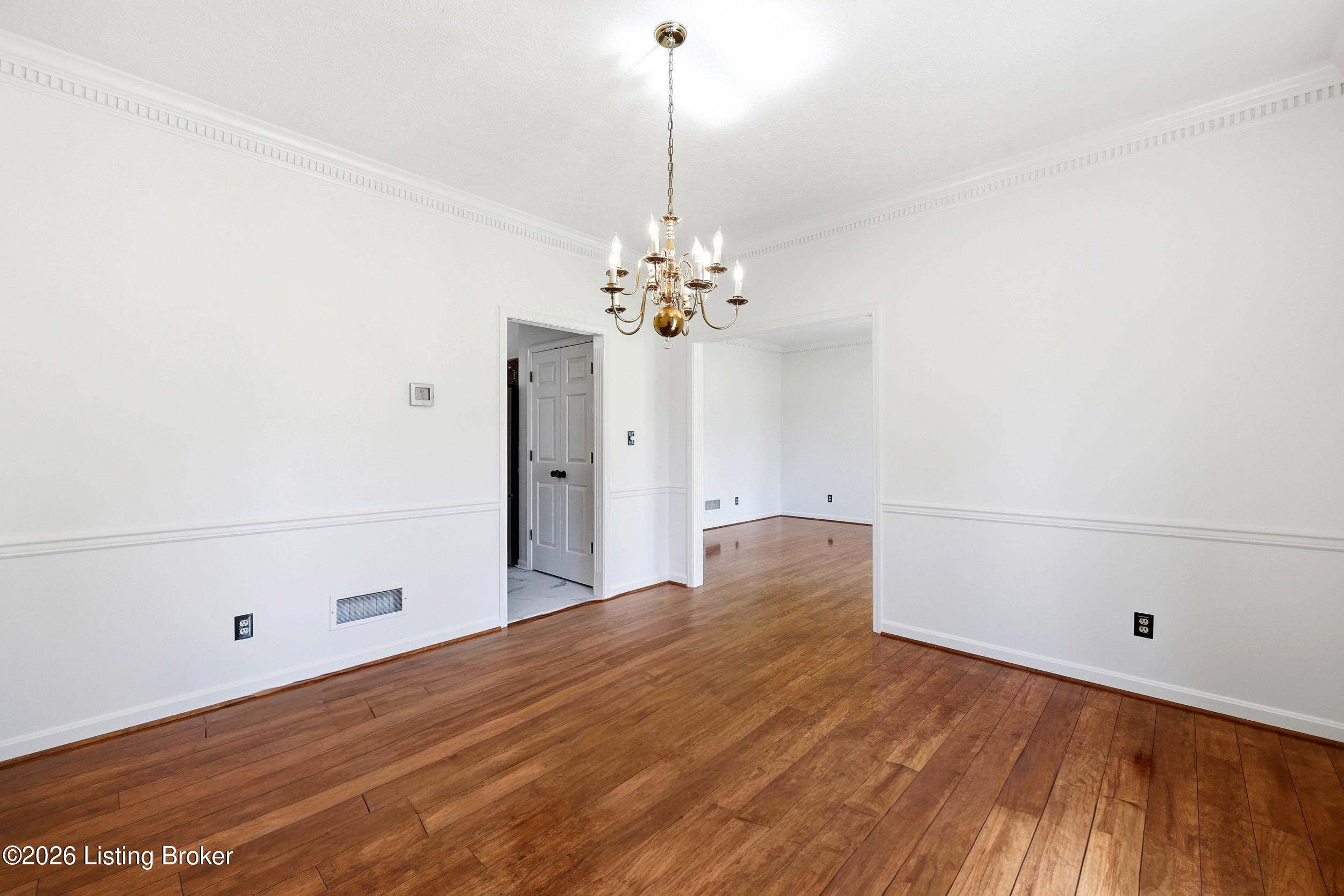 1507 Colonial Ct