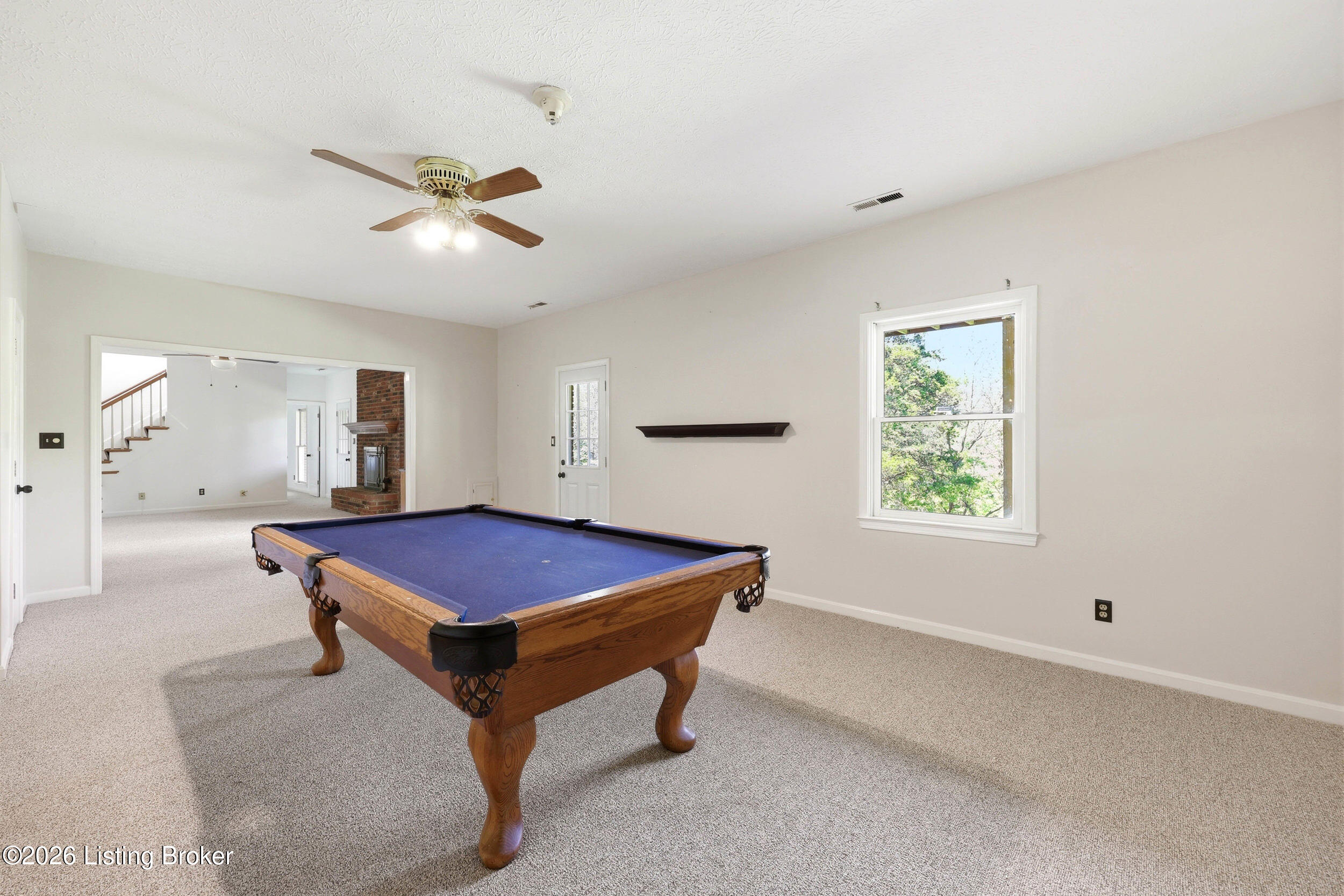 1507 Colonial Ct