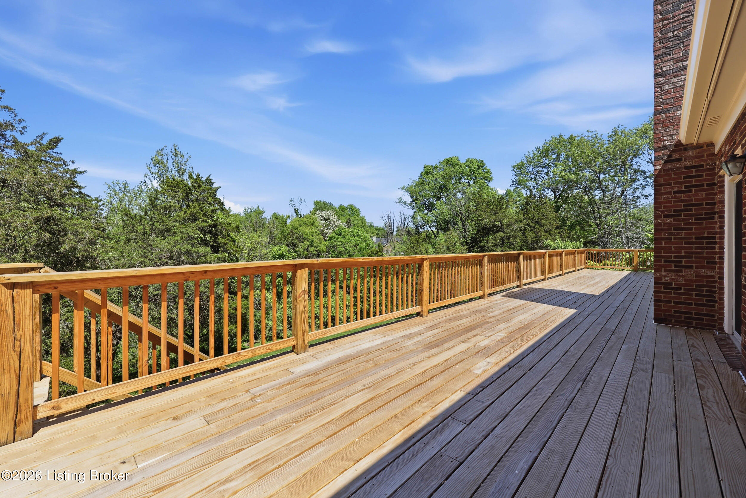 1507 Colonial Ct