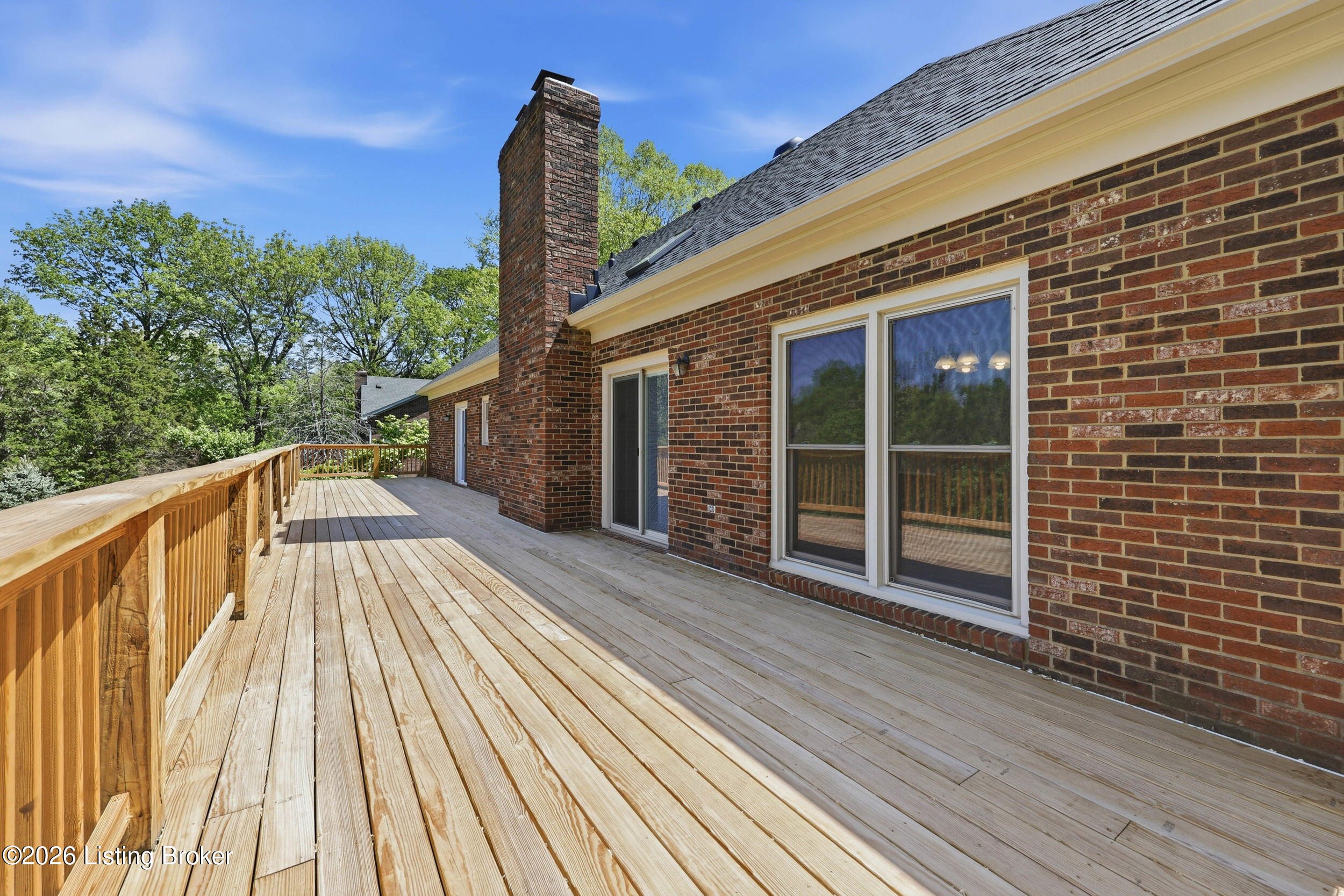1507 Colonial Ct