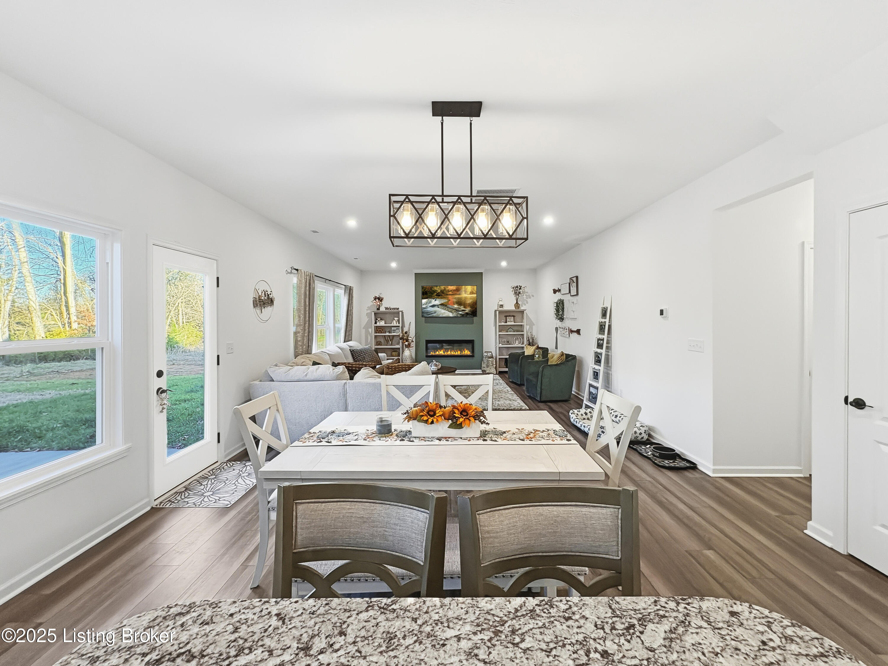 138 Sunflower Blvd