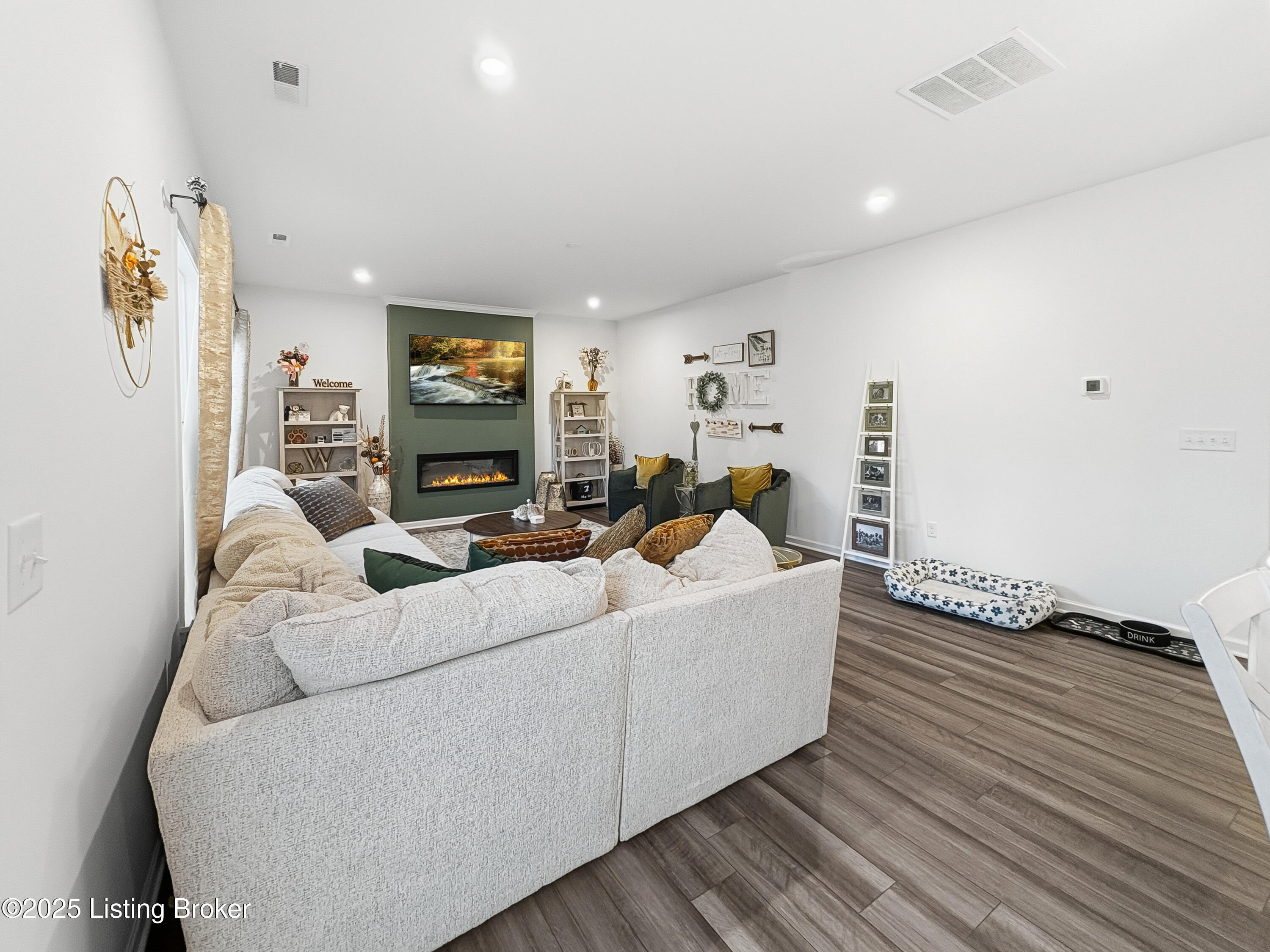 138 Sunflower Blvd