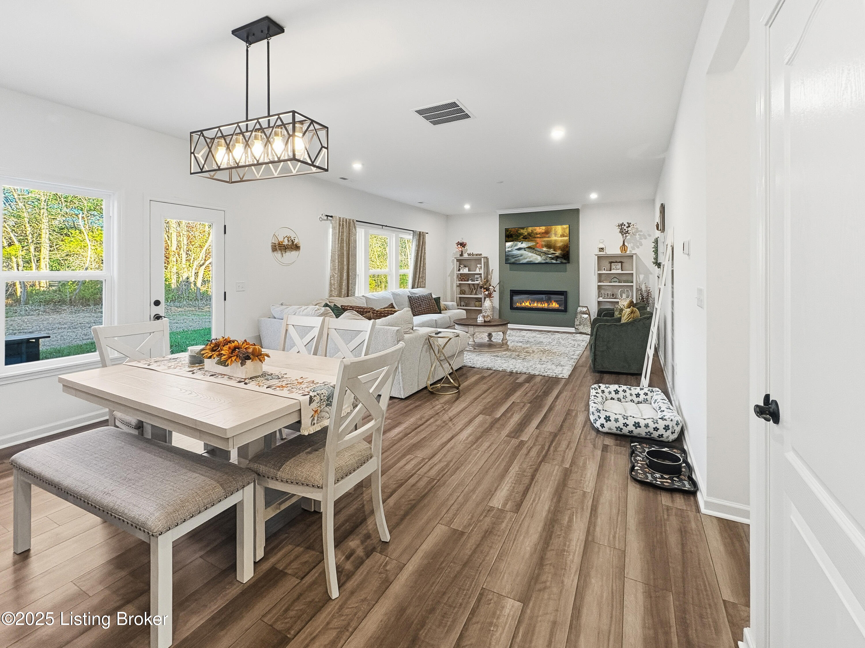 138 Sunflower Blvd
