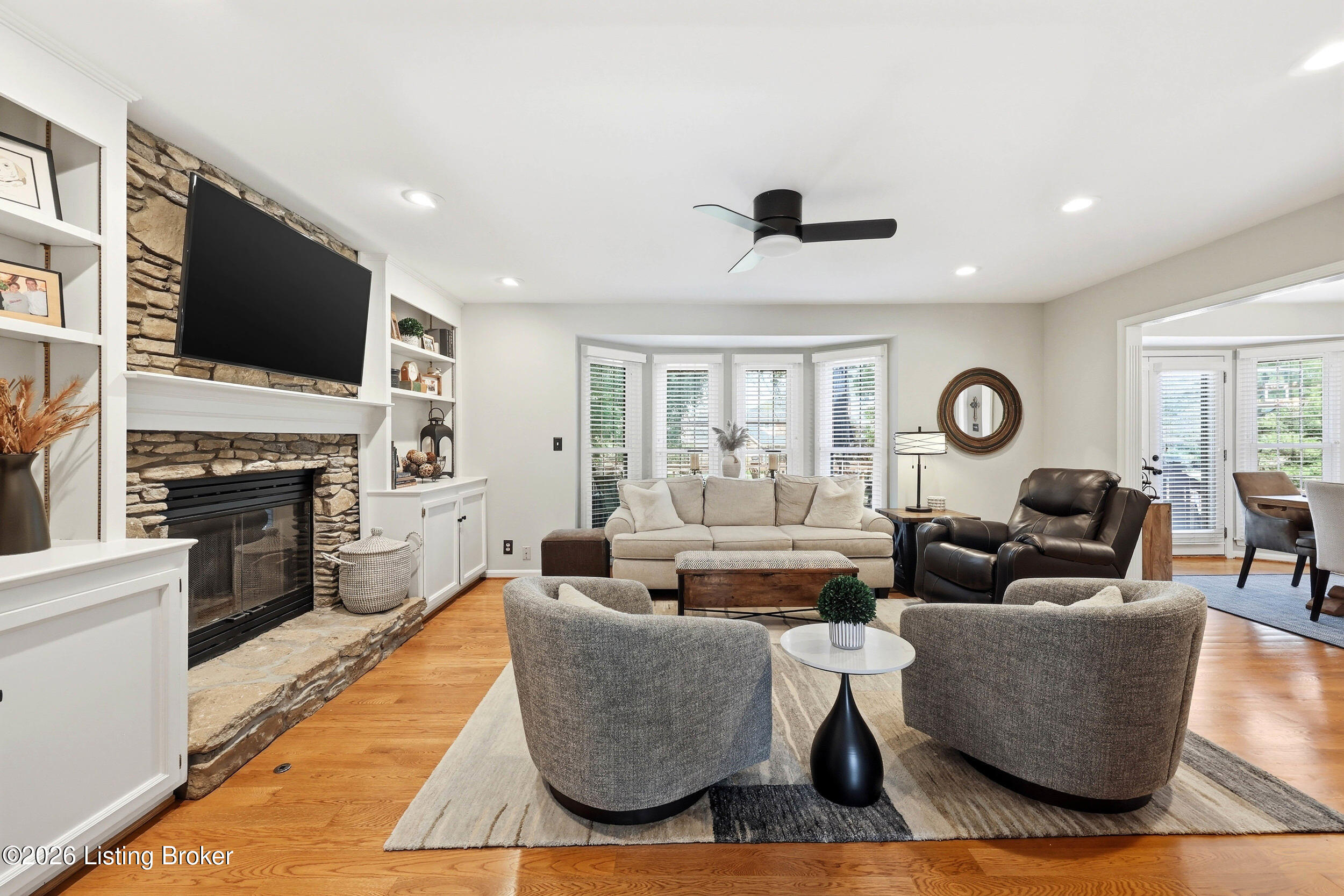 8207 Regency Woods Way
