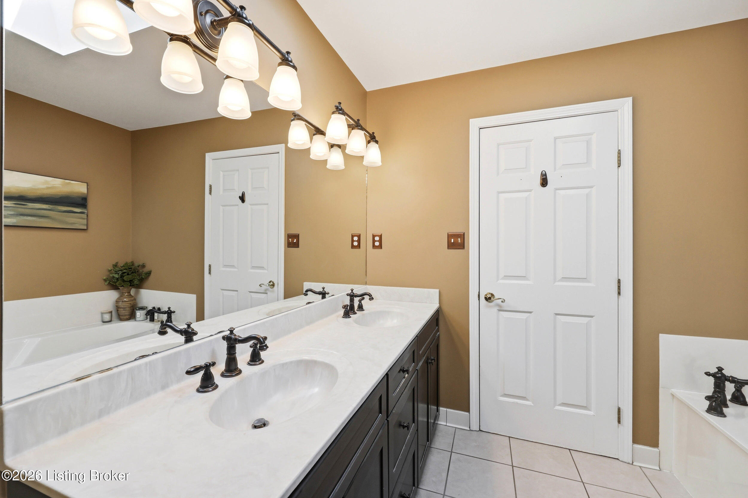 8207 Regency Woods Way