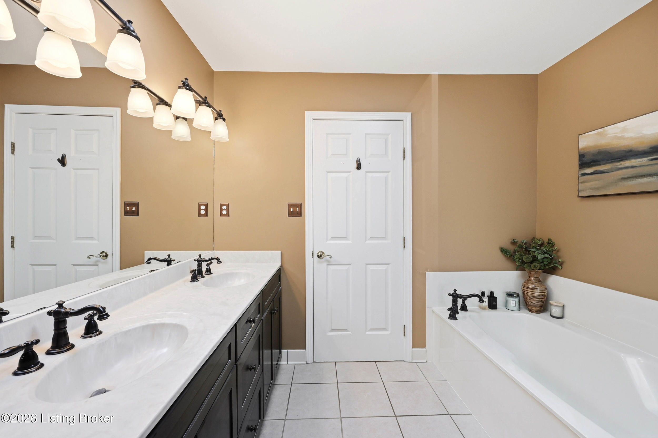 8207 Regency Woods Way