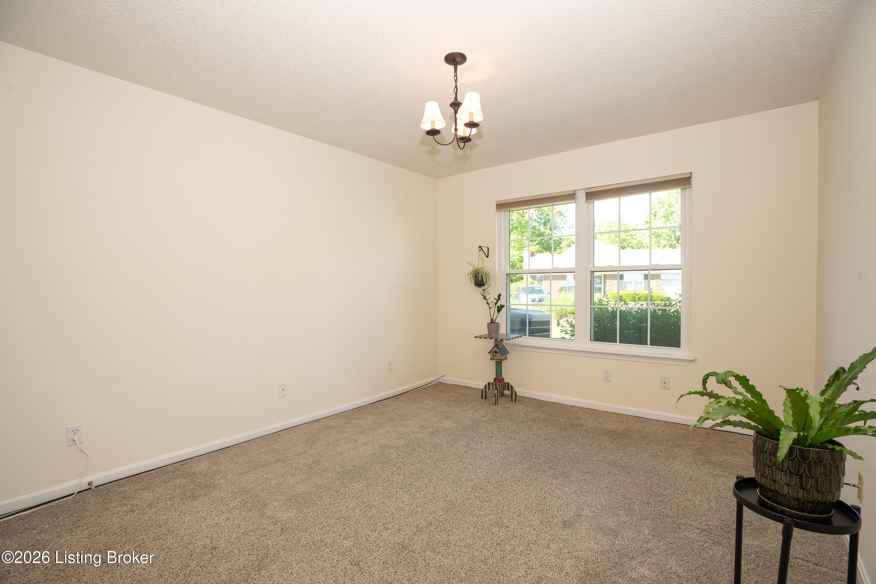 1410 Eagle Run Dr