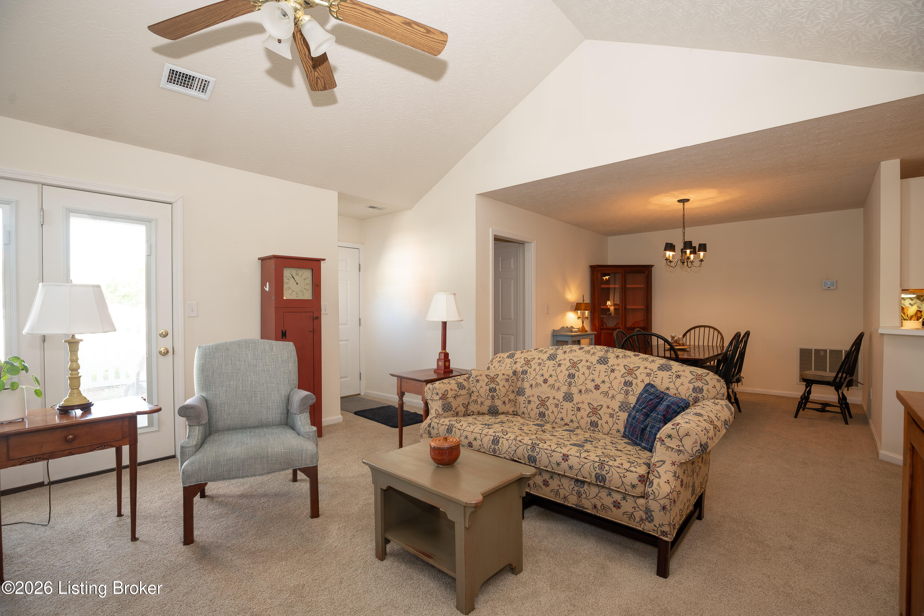 1410 Eagle Run Dr