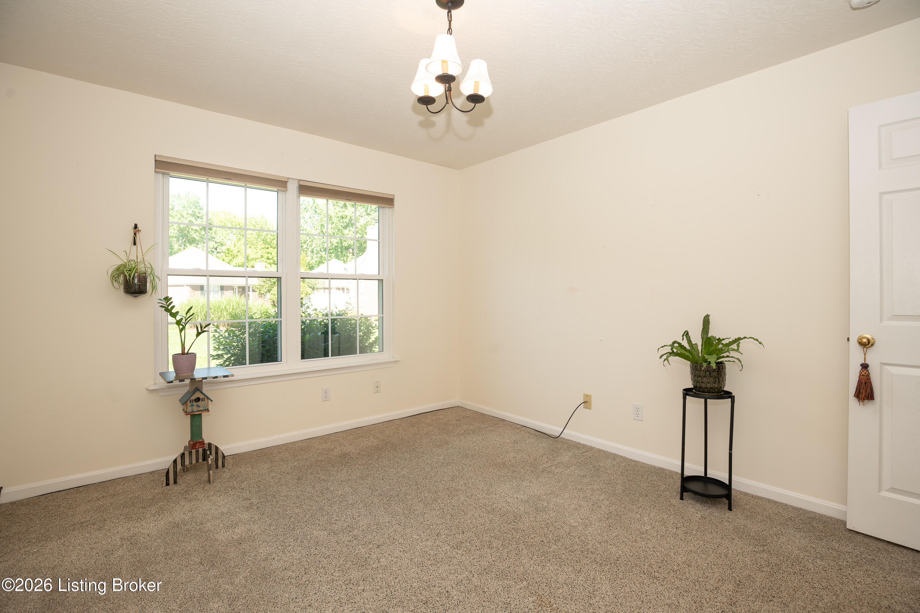 1410 Eagle Run Dr