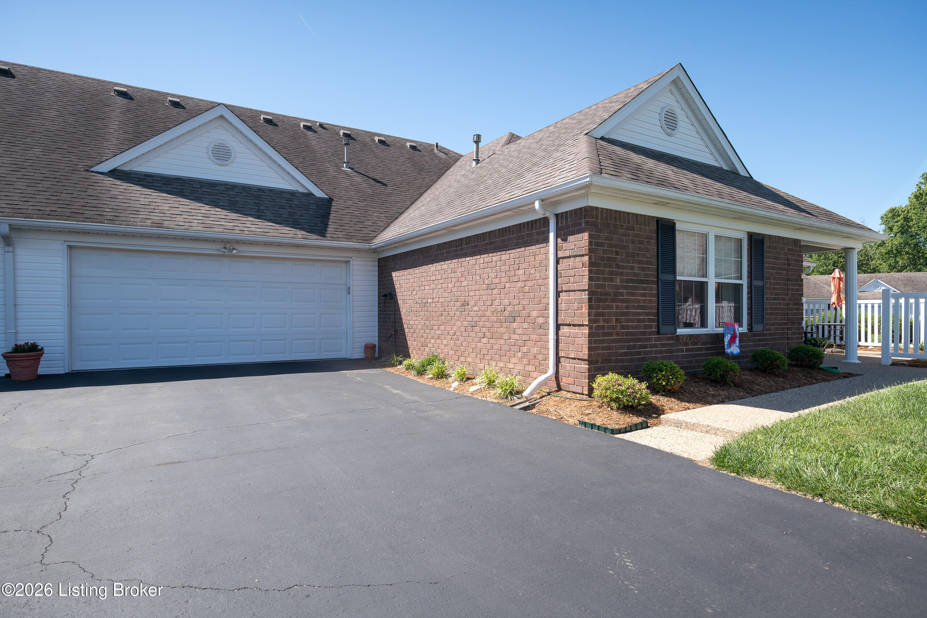 1410 Eagle Run Dr