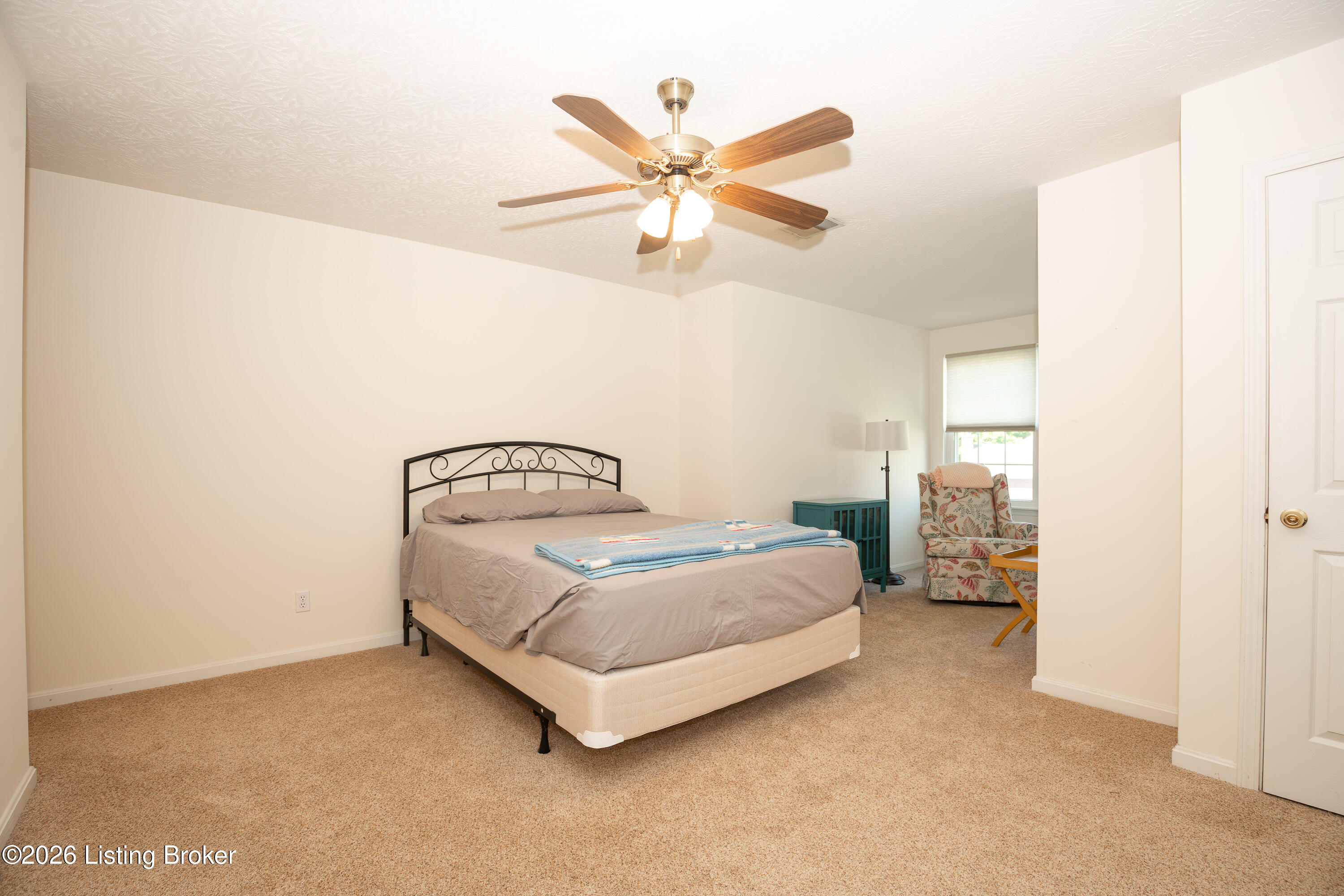 1410 Eagle Run Dr