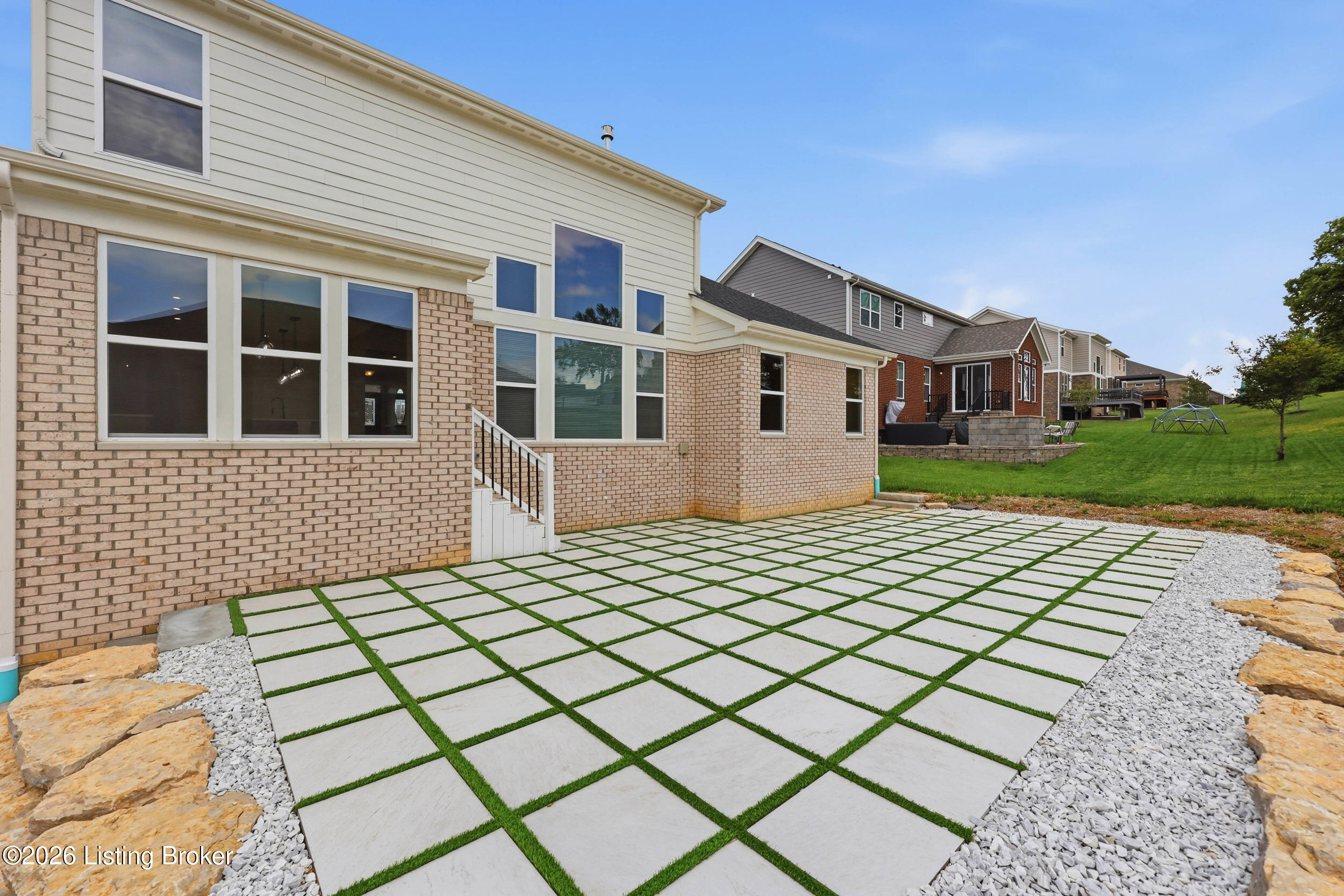 3516 Devonshire Dr