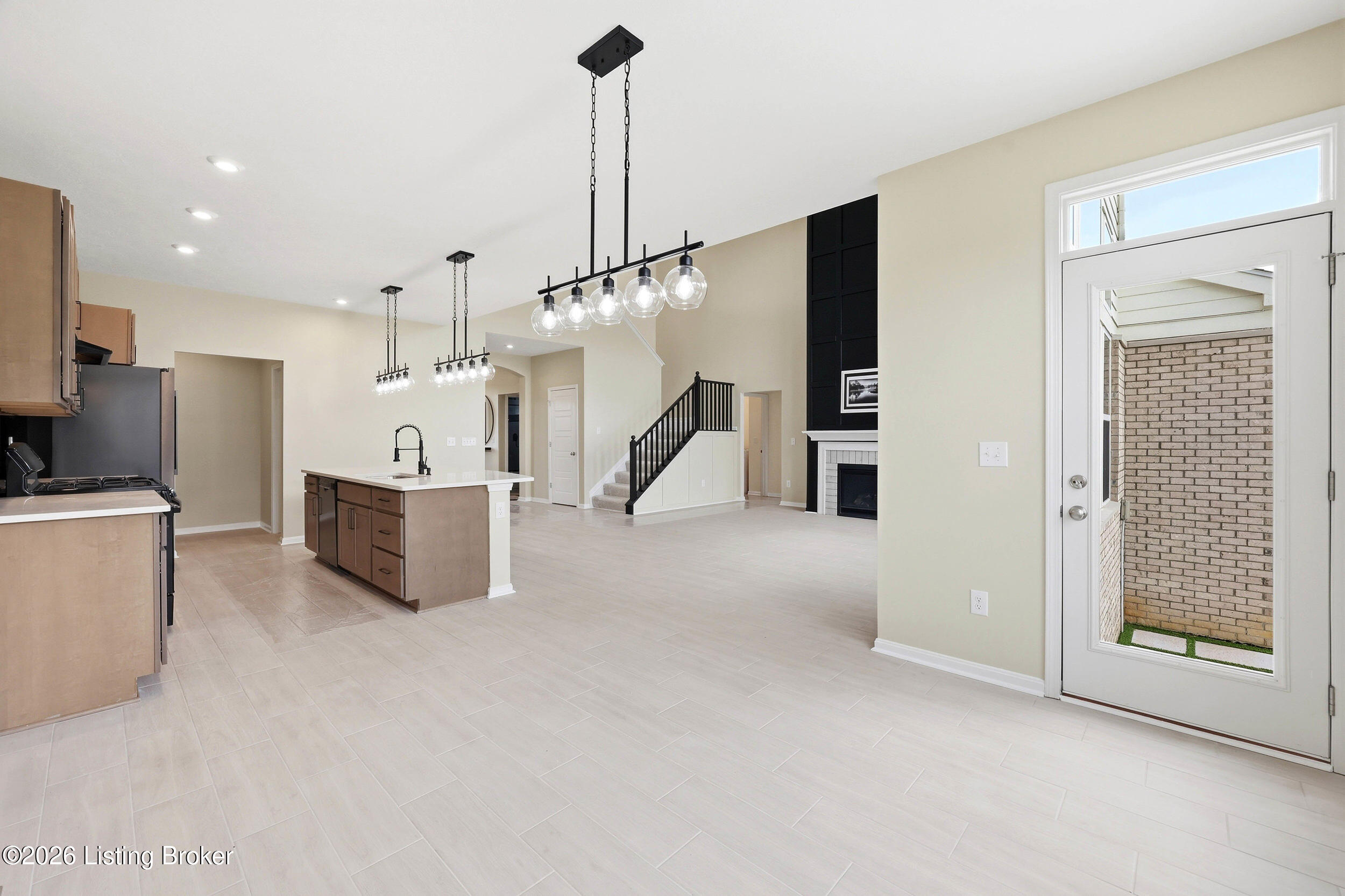 3516 Devonshire Dr