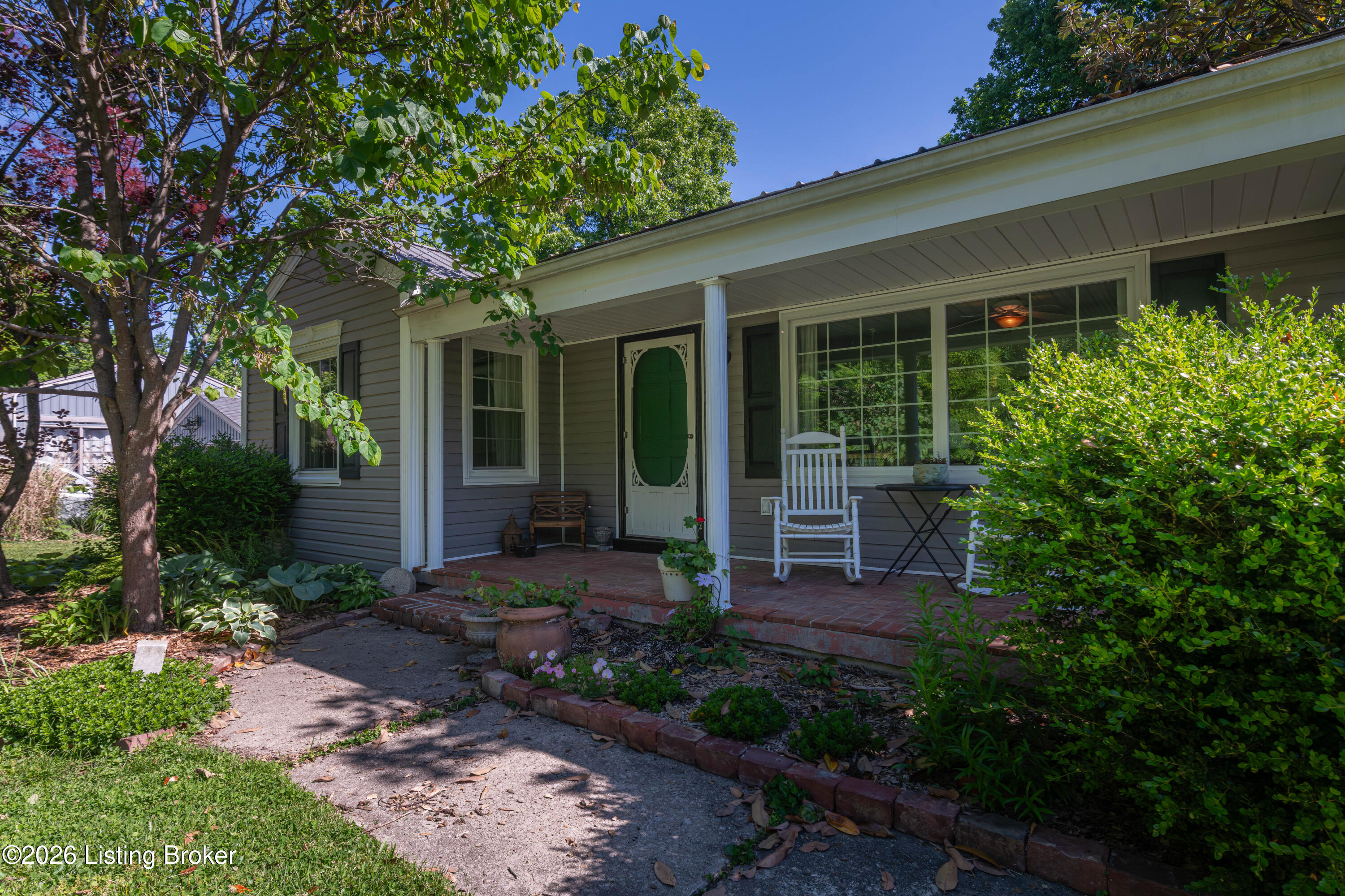 7609 Locust Ln