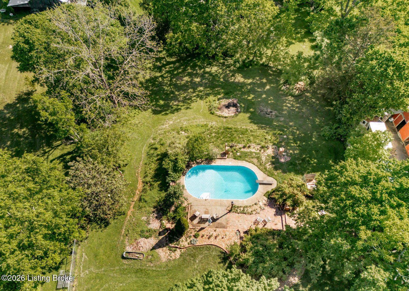 7609 Locust Ln