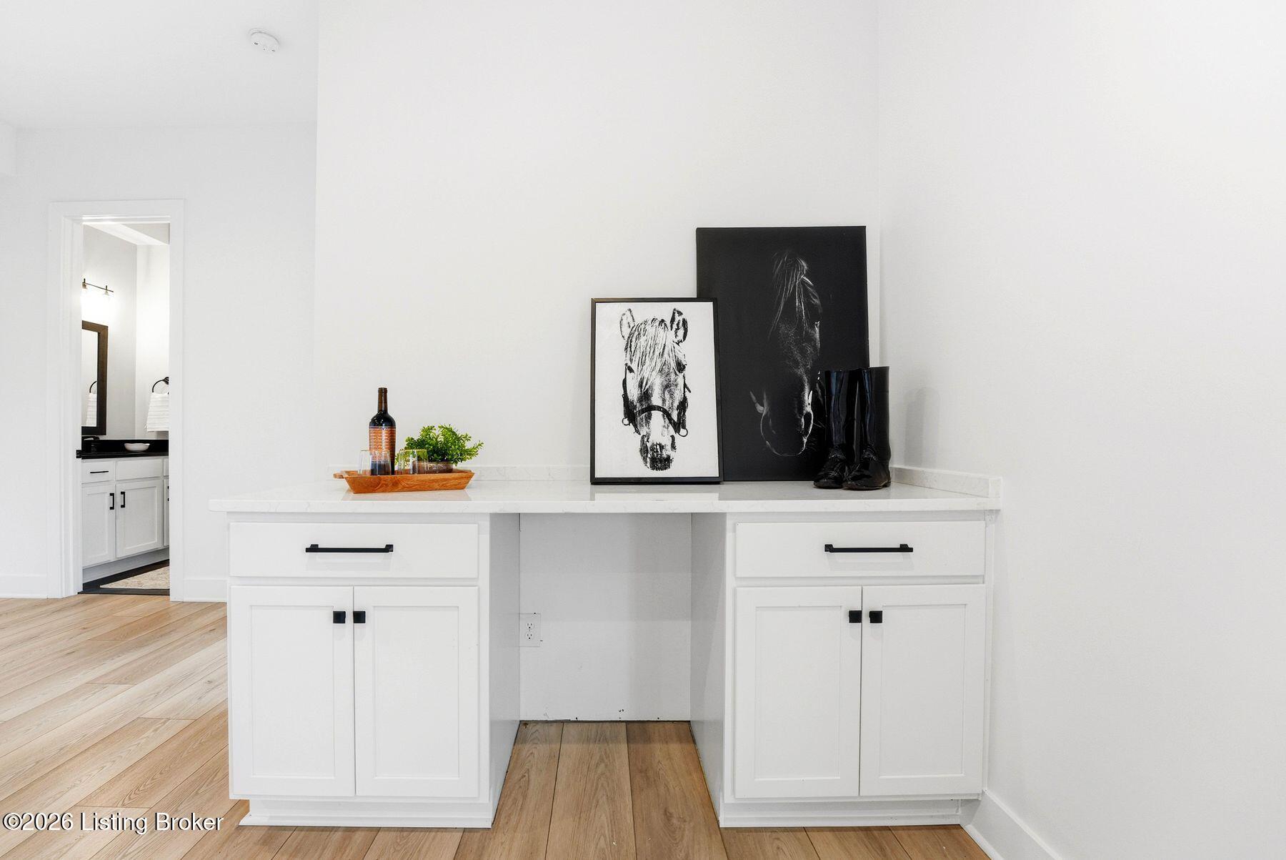 203 Locust Park Pl