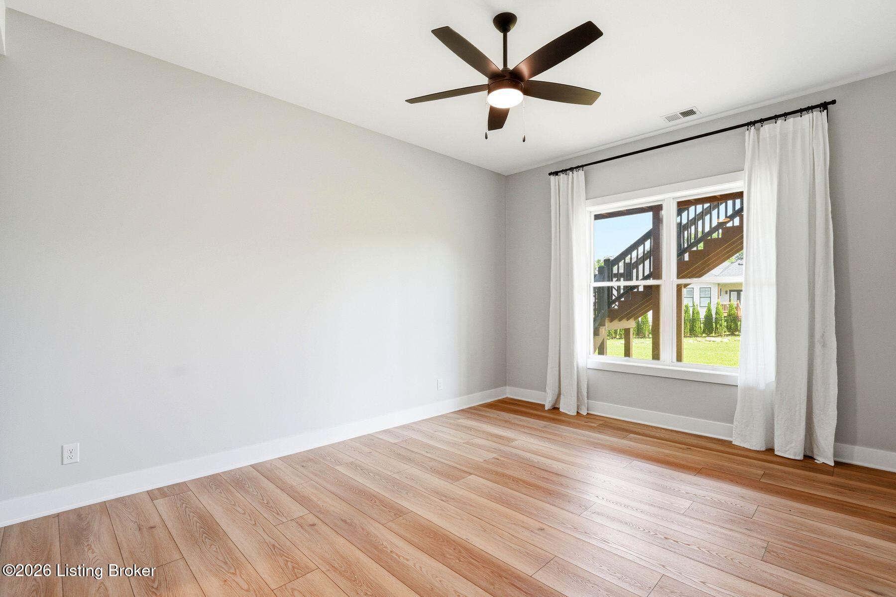 203 Locust Park Pl