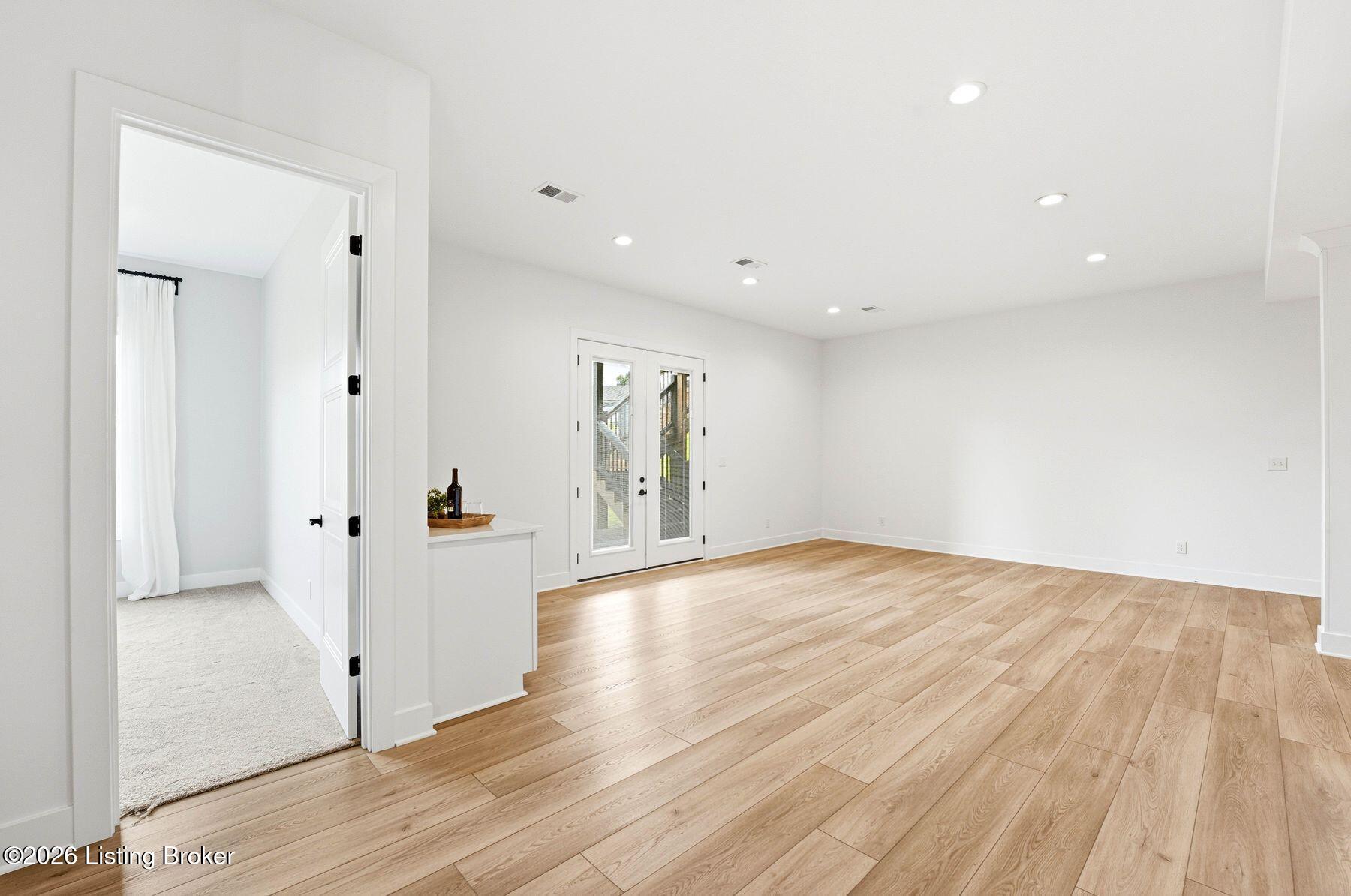 203 Locust Park Pl