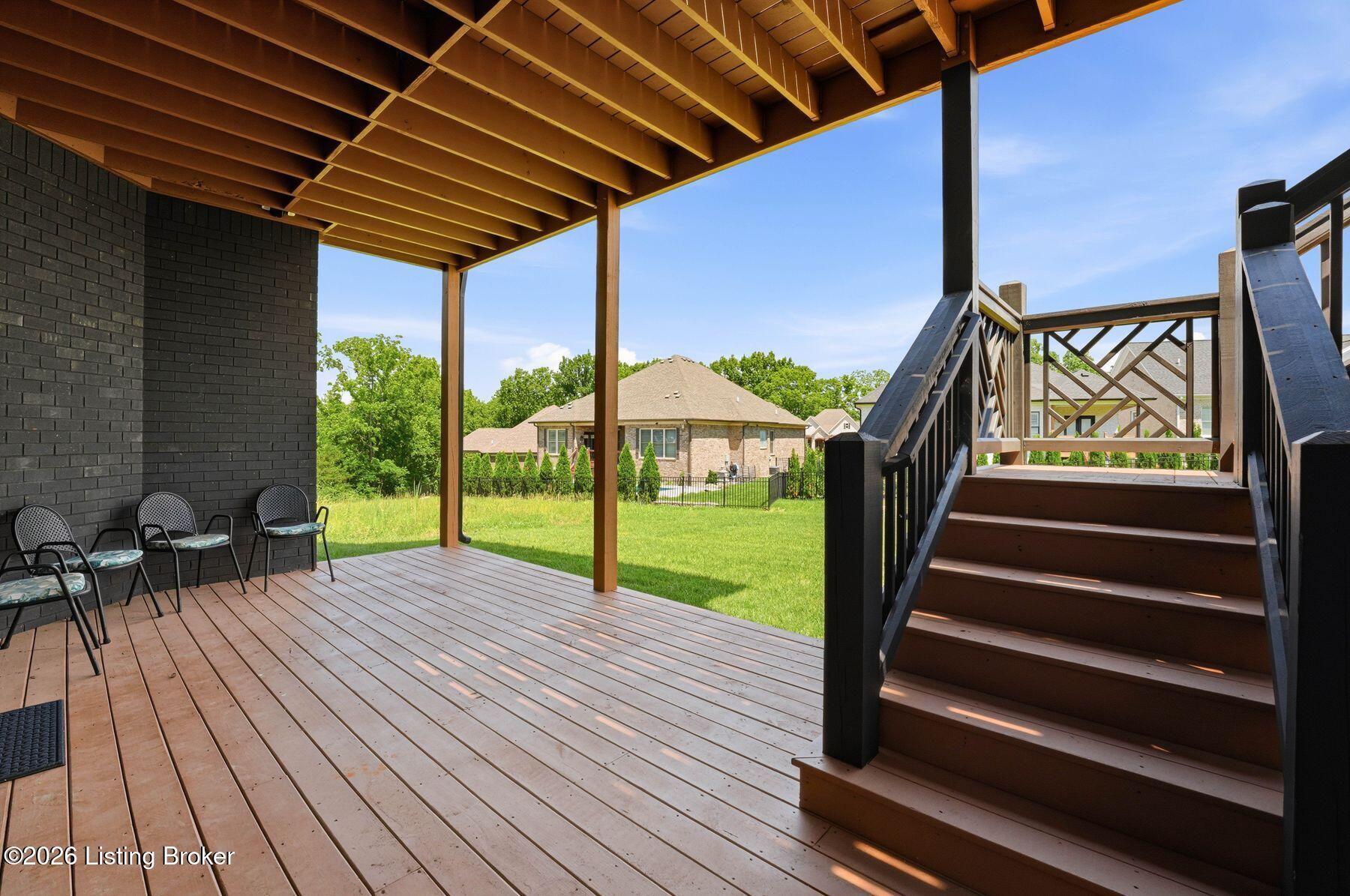 203 Locust Park Pl