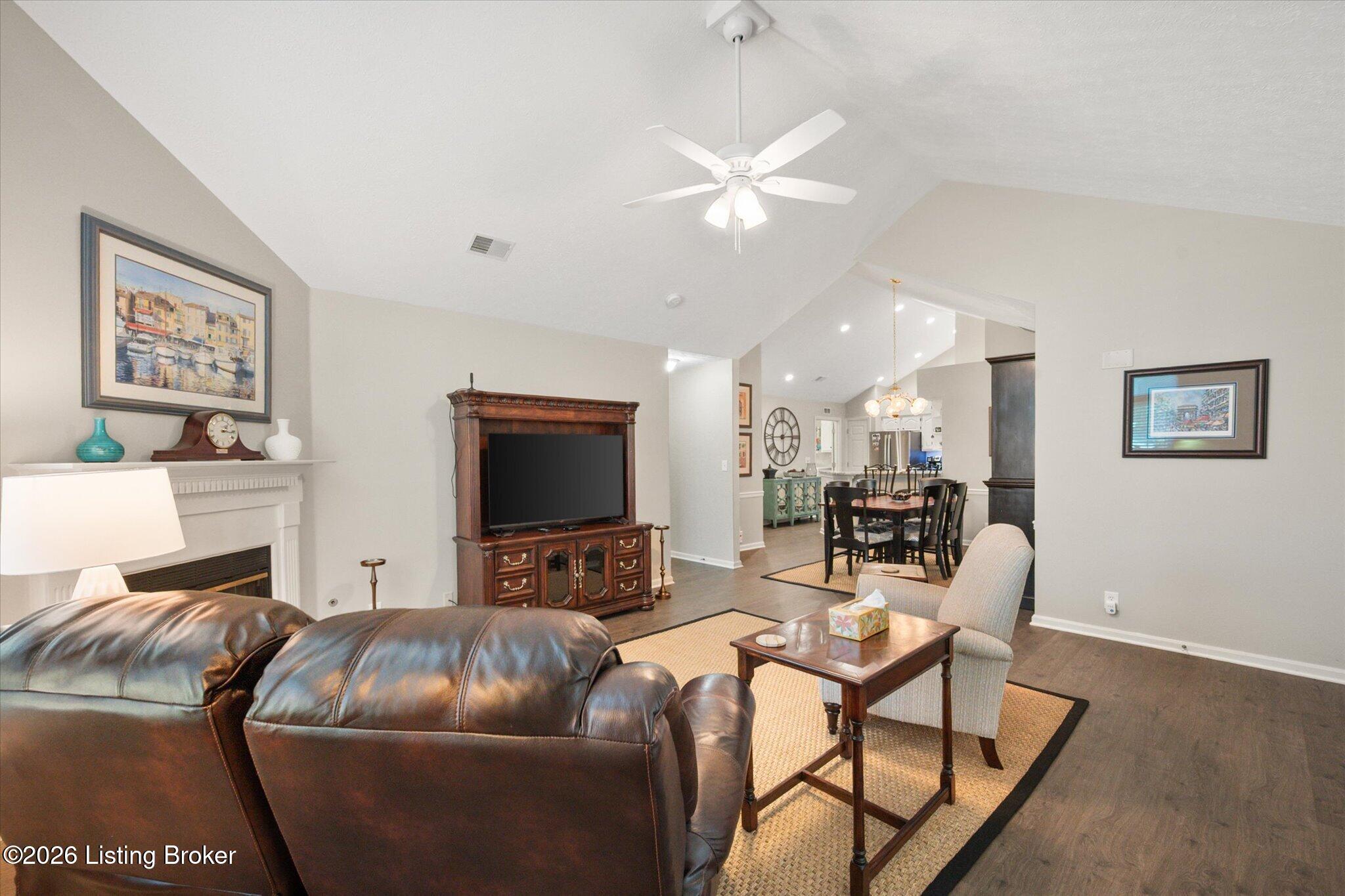 8044 Saint Andrews Village Dr