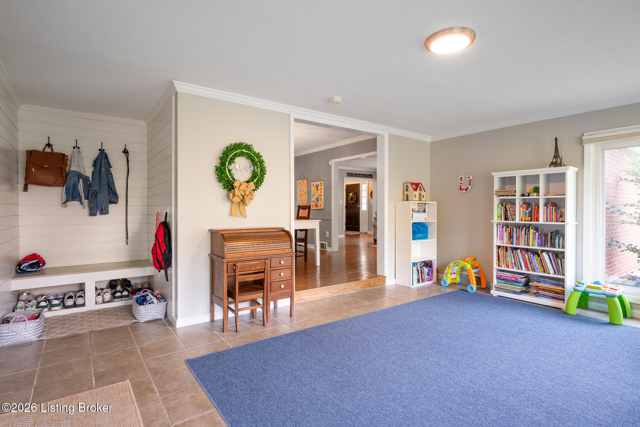 6303 Regal Rd