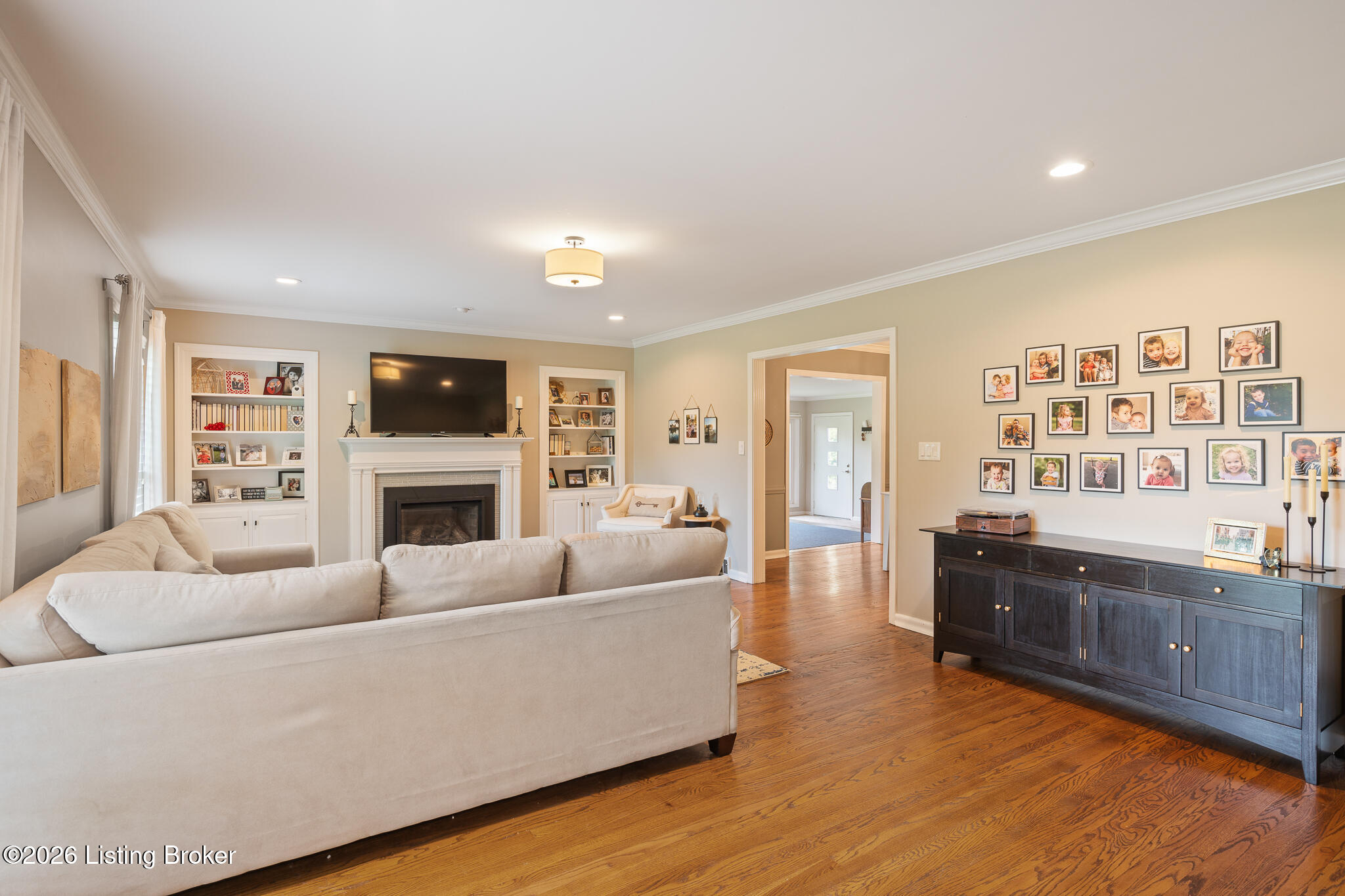 6303 Regal Rd