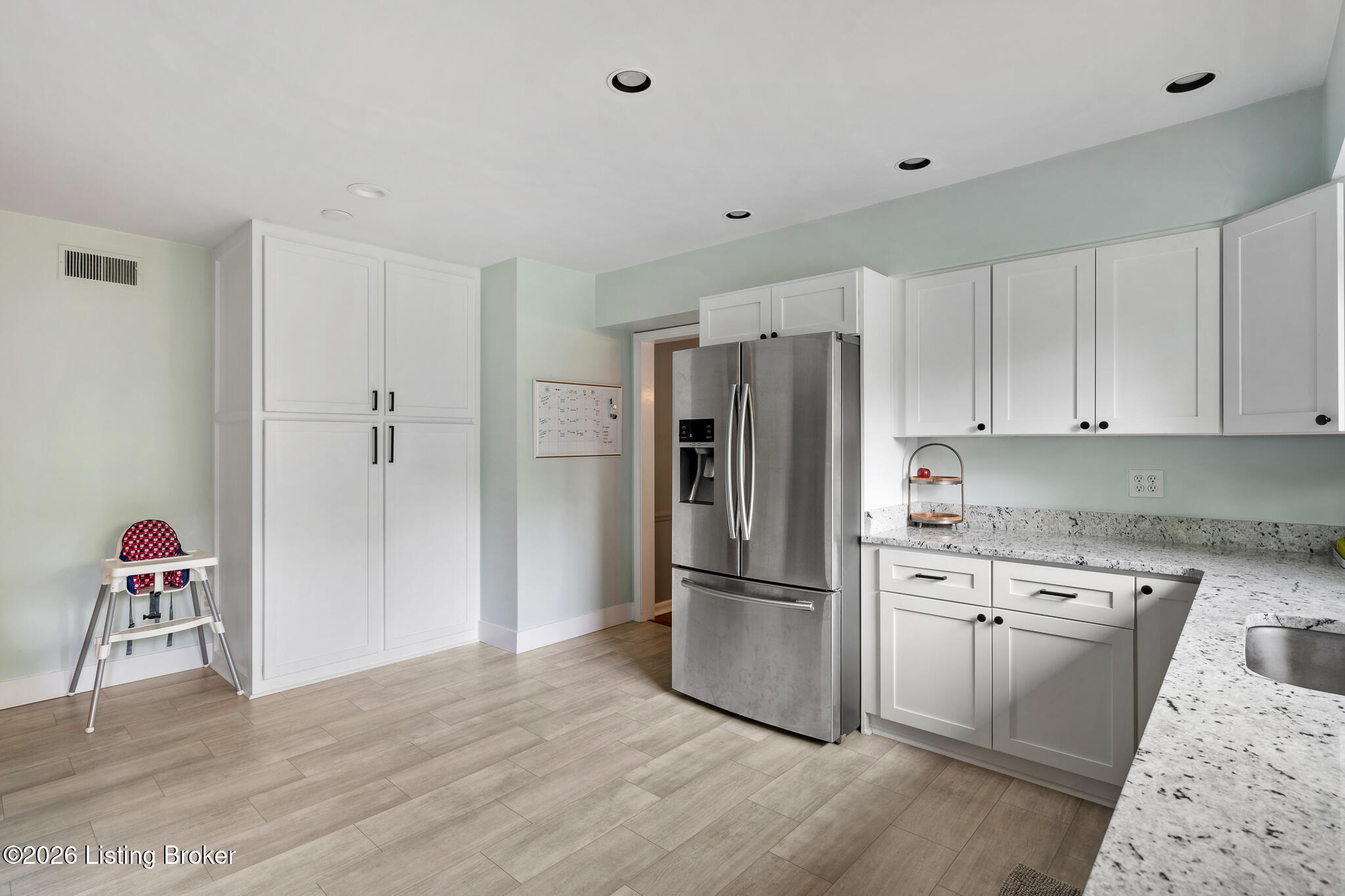 6303 Regal Rd