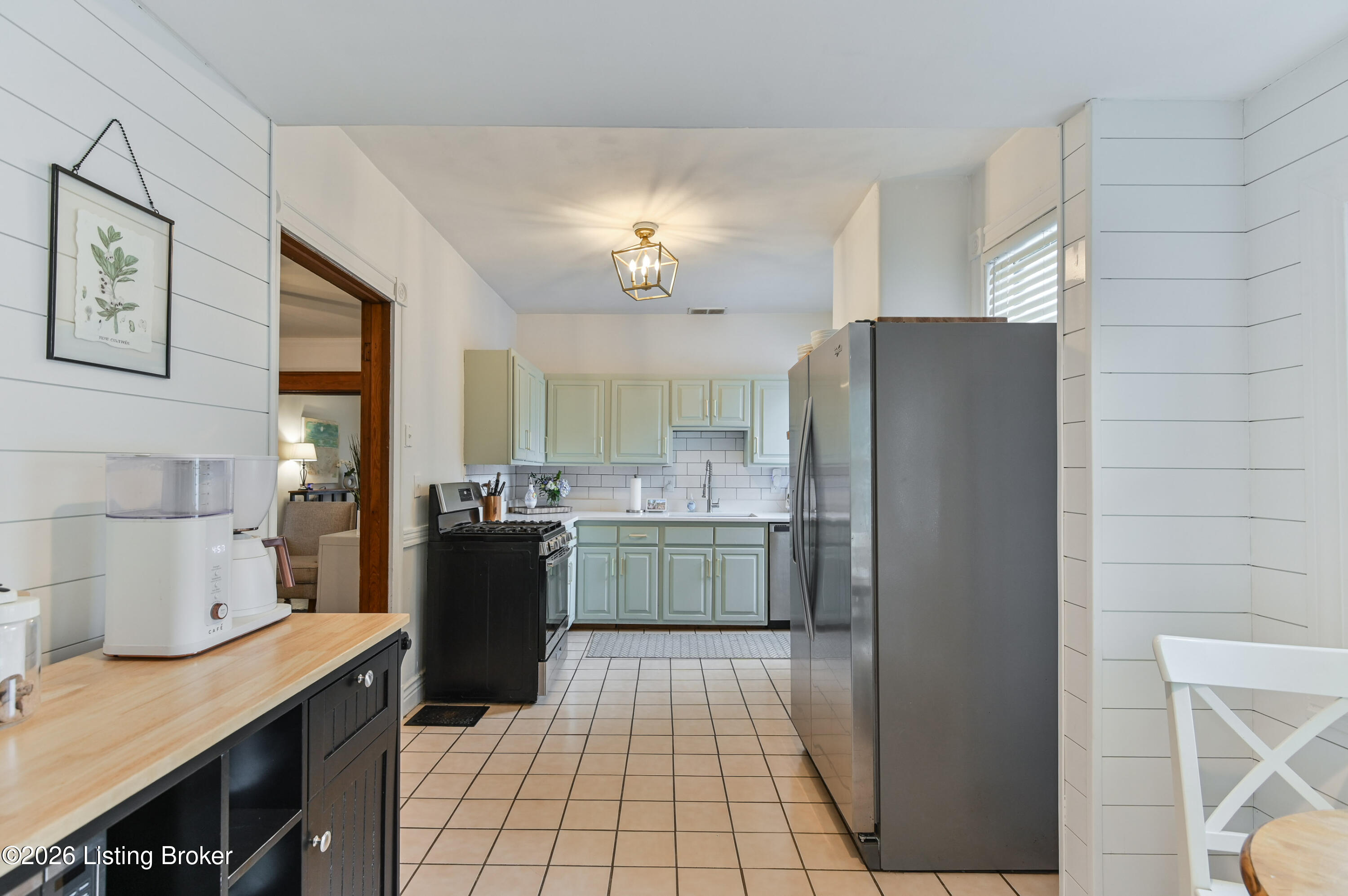 2728 Field Ave