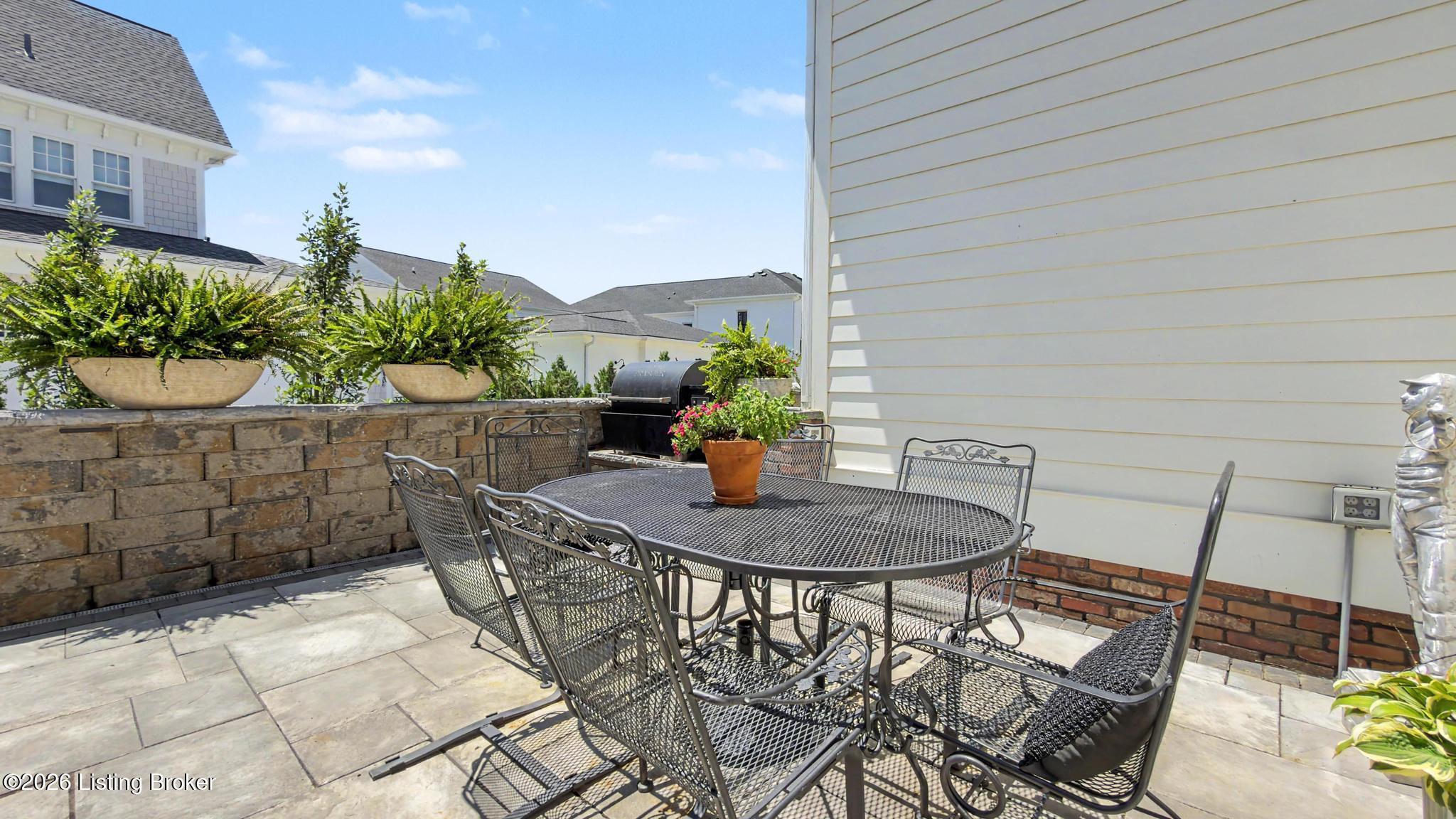 6115 Snapdragon Dr