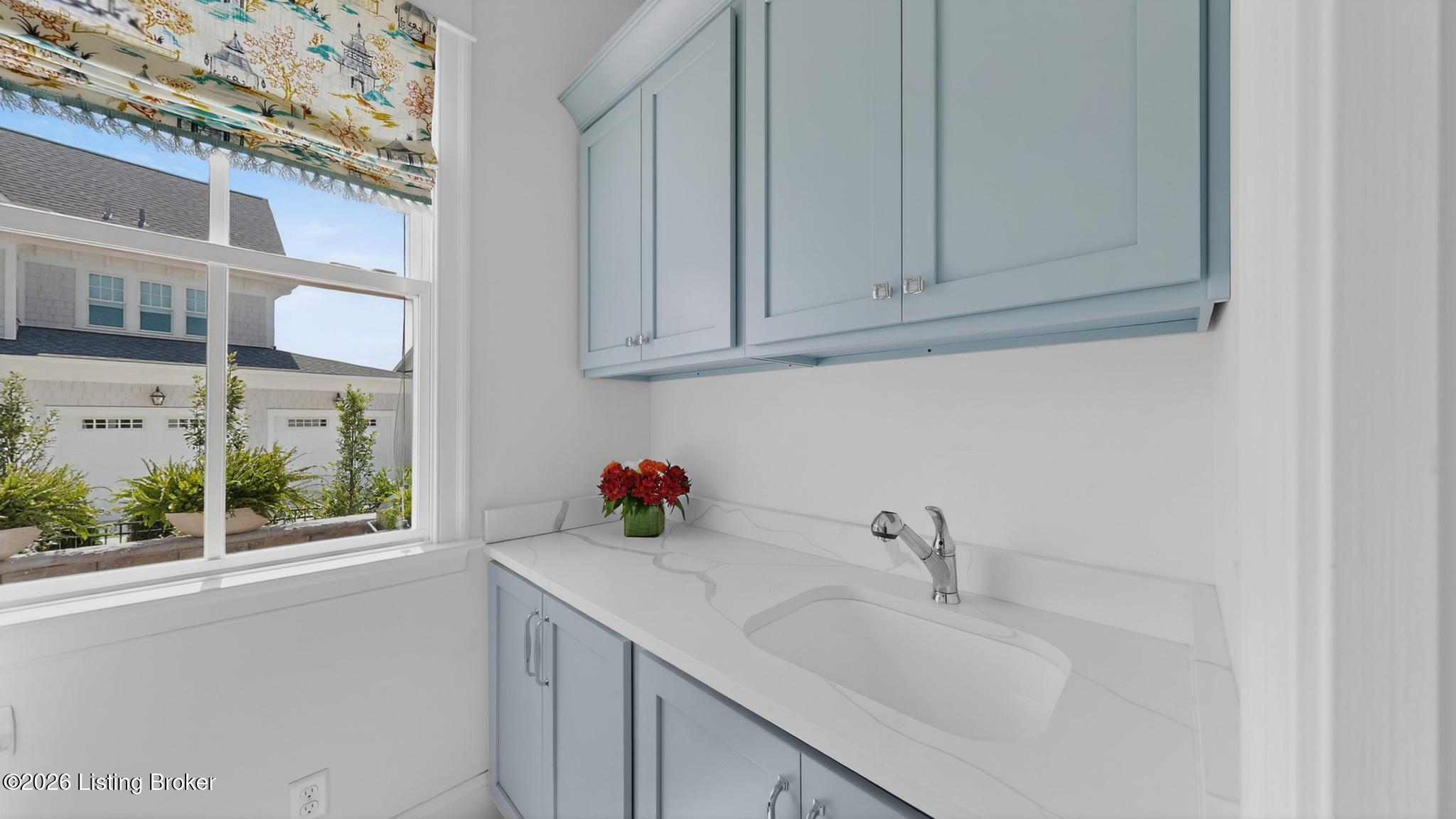 6115 Snapdragon Dr