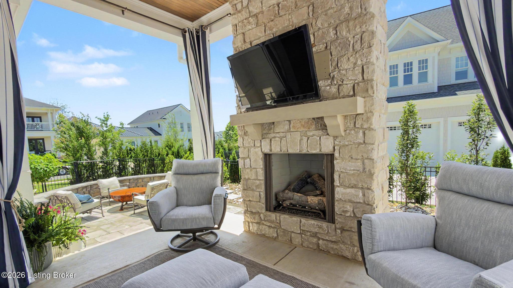 6115 Snapdragon Dr