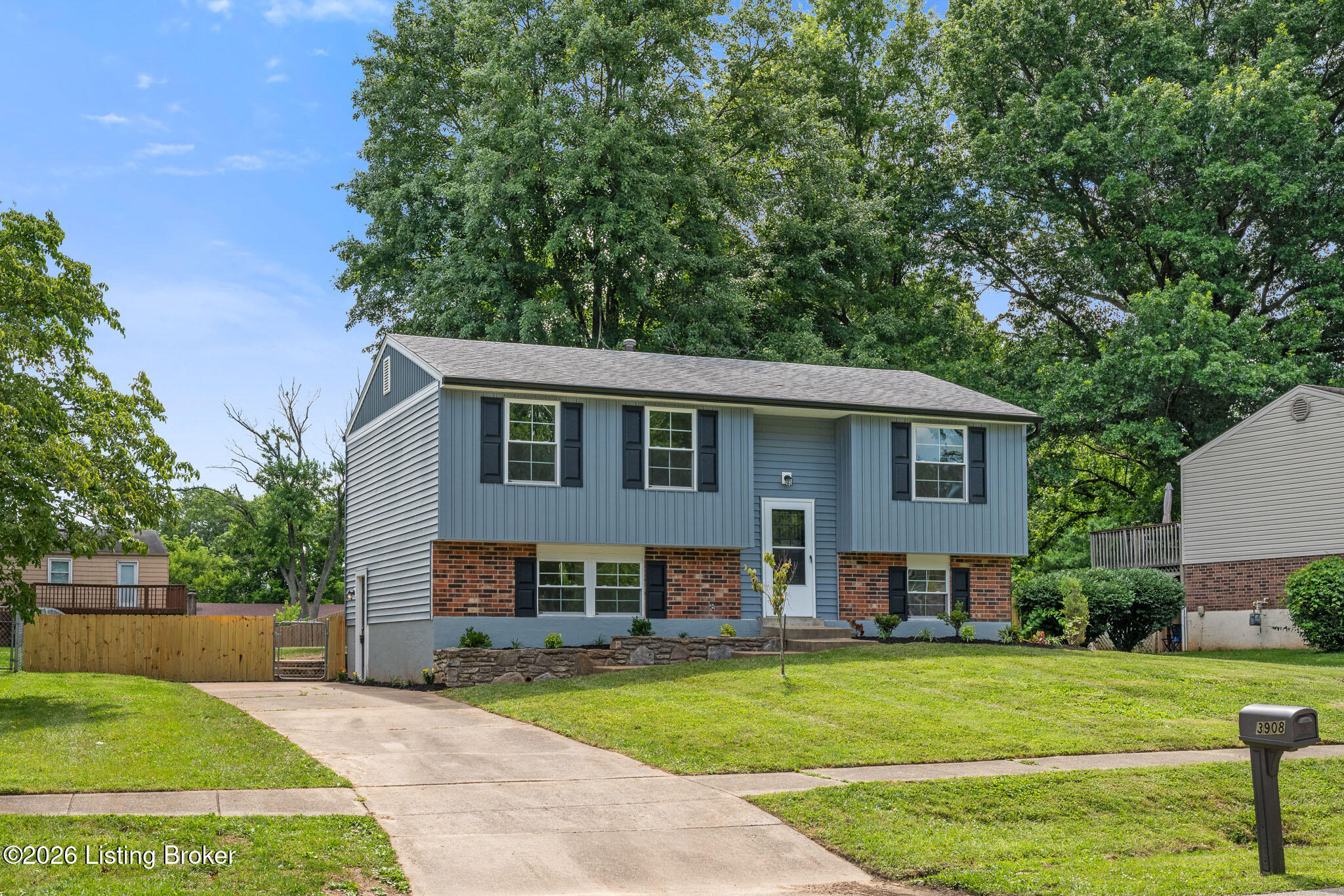 3908 Northumberland Dr