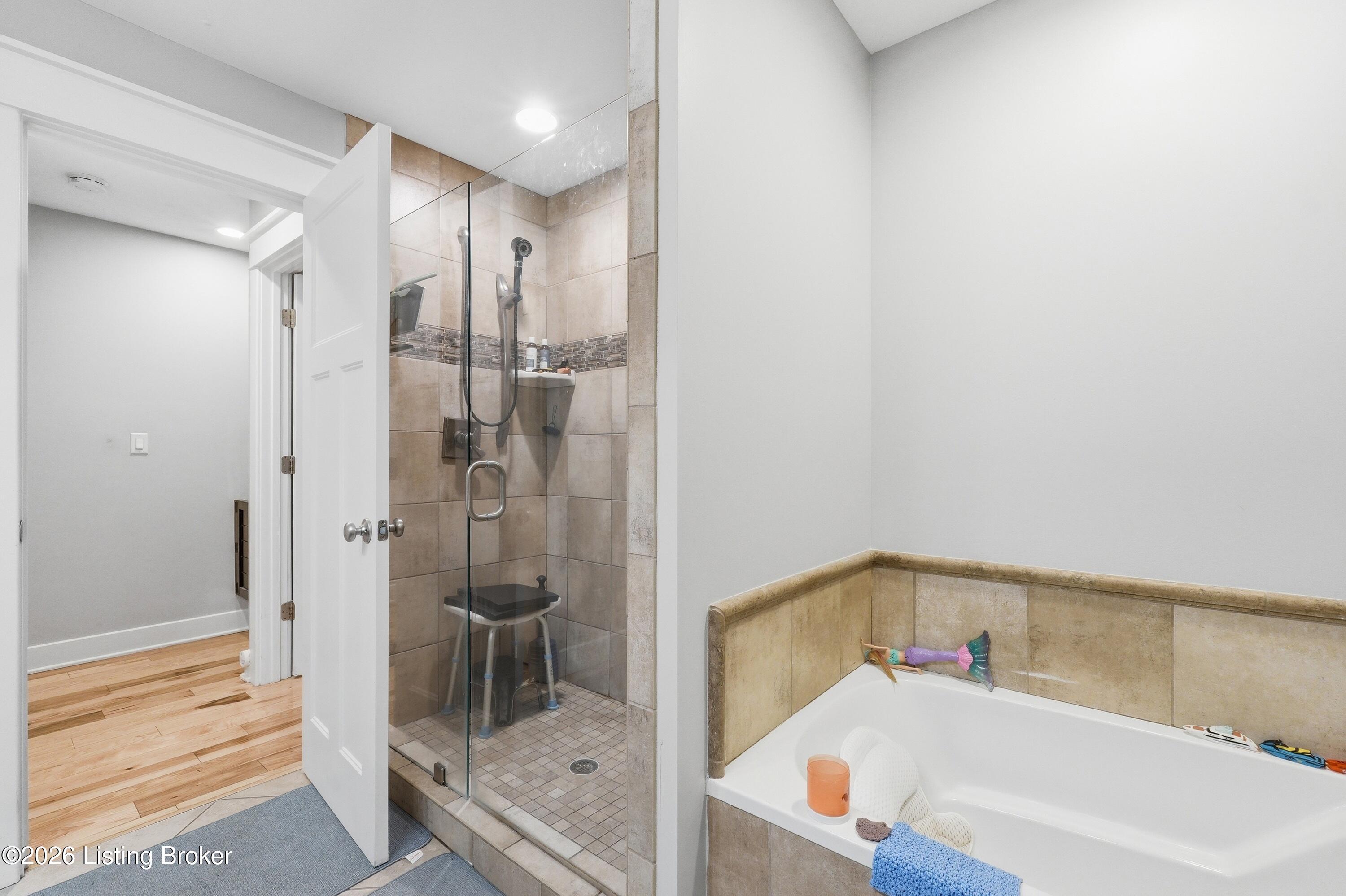 5607 Harrods Cove
