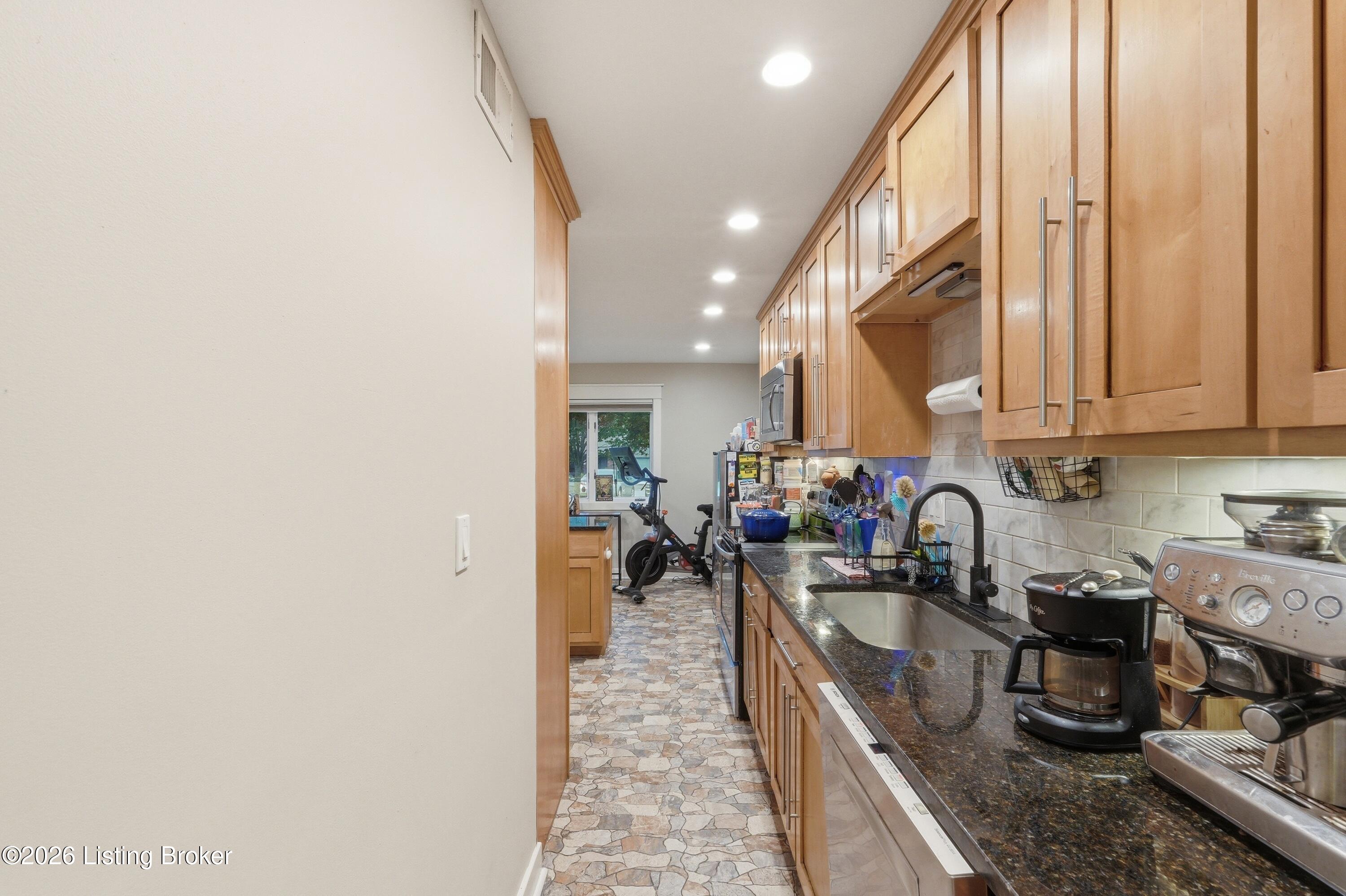 5607 Harrods Cove